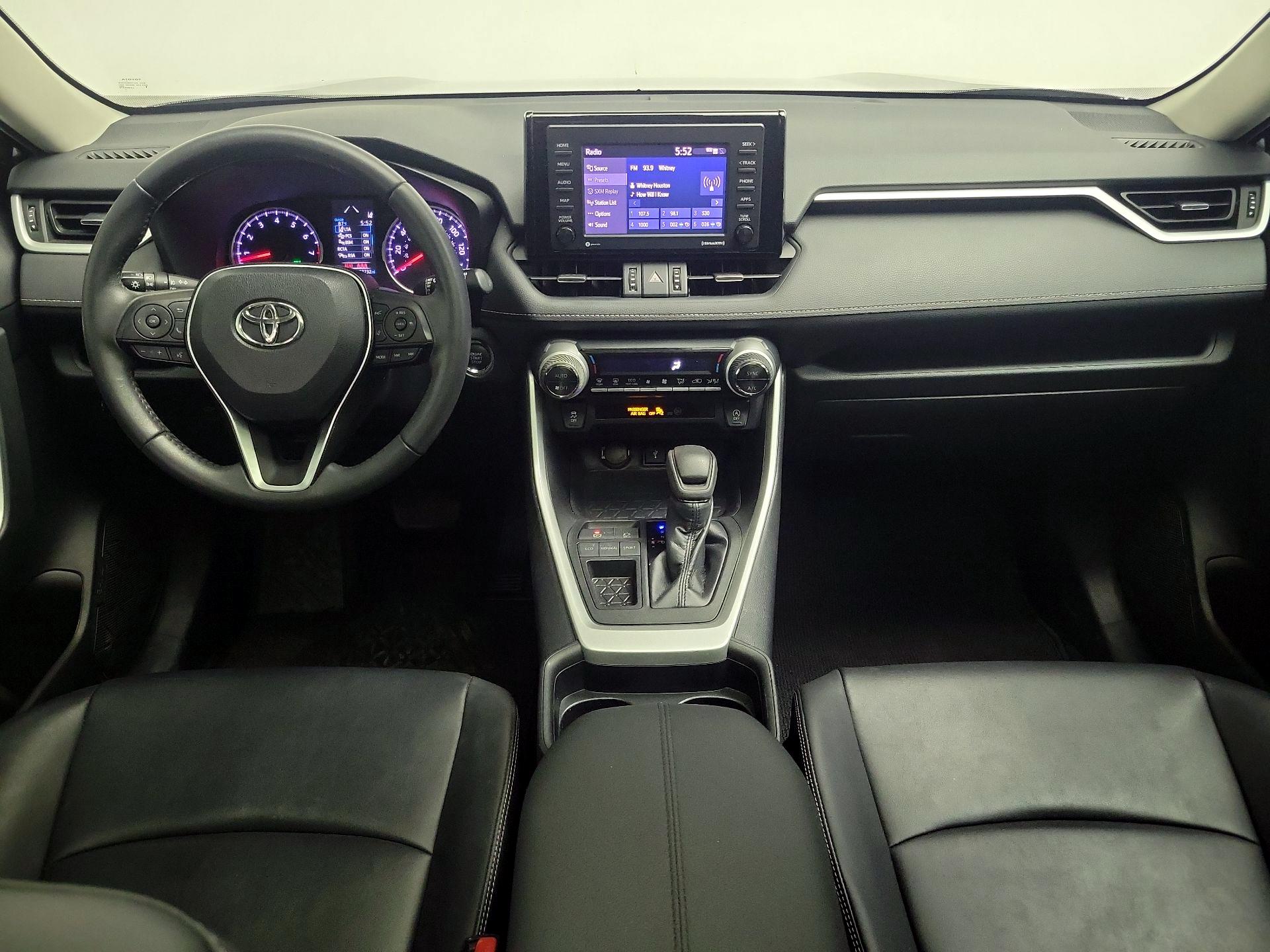 Thumbnail: 2020 Toyota RAV4 - 9