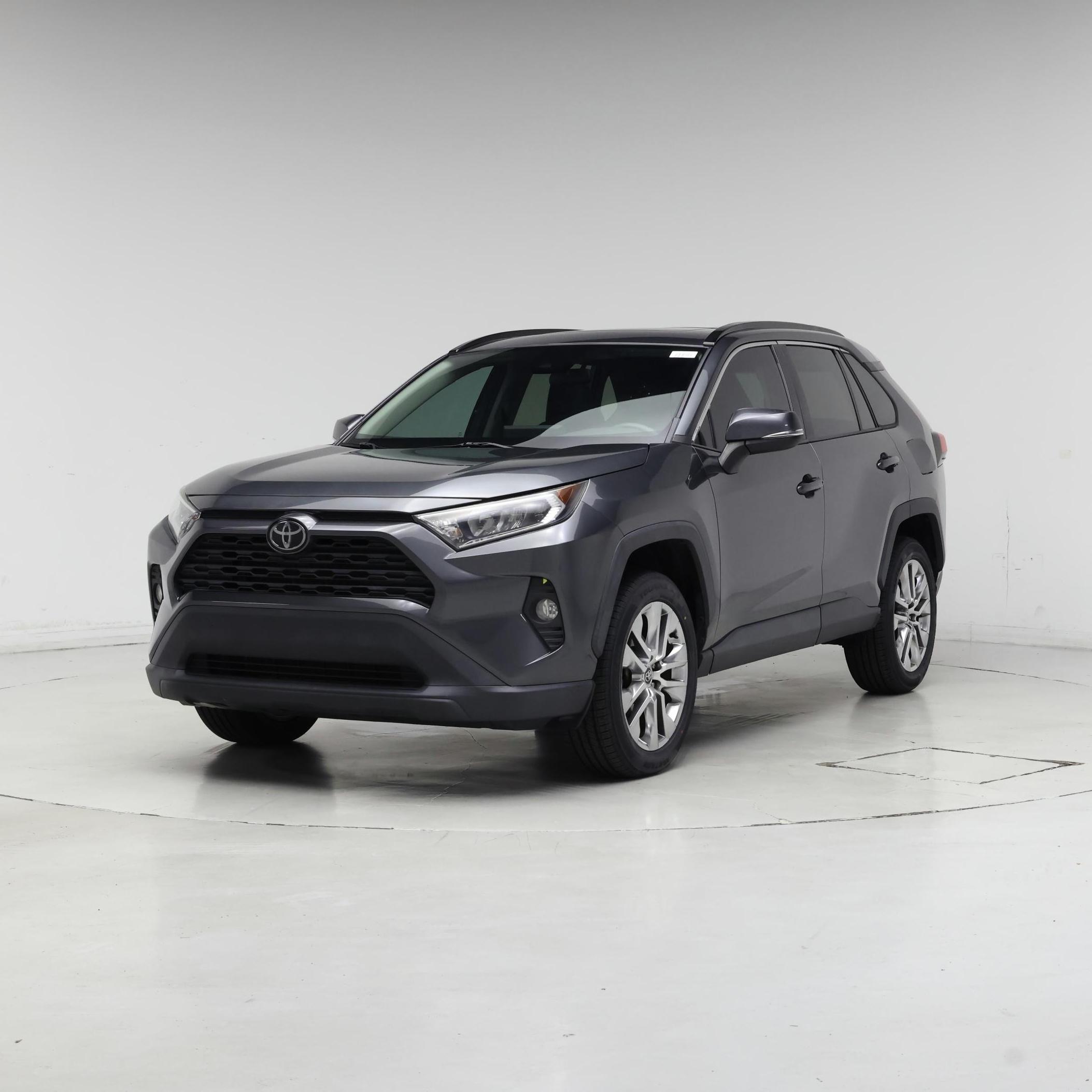Thumbnail: 2020 Toyota RAV4 - 4