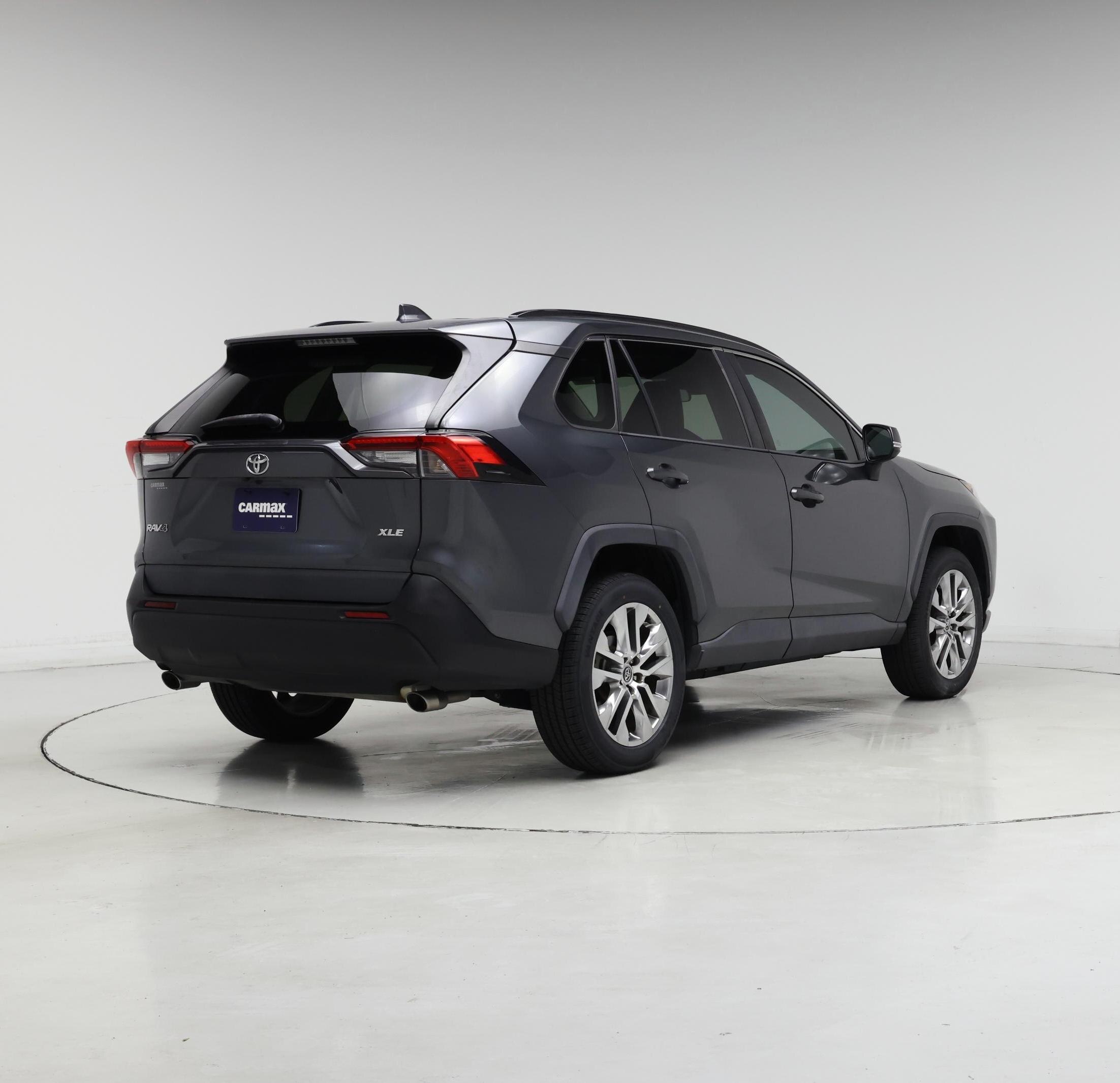 Thumbnail: 2020 Toyota RAV4 - 8