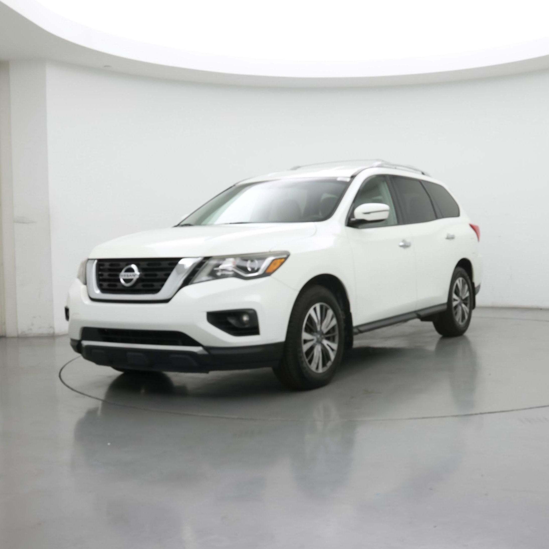 Thumbnail: 2017 Nissan Pathfinder - 4