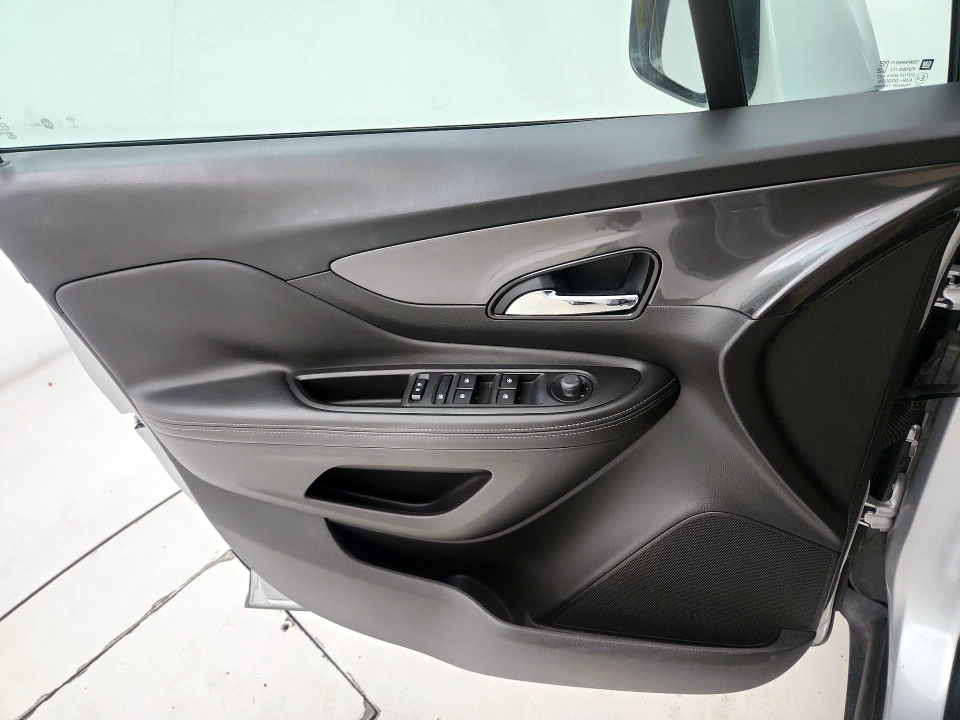 Thumbnail: 2018 Buick Encore - 12