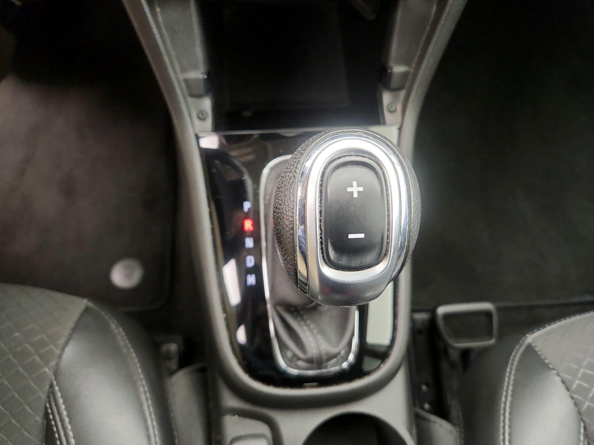 Thumbnail: 2018 Buick Encore - 17