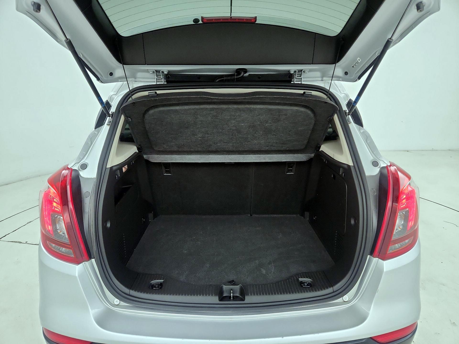 Thumbnail: 2018 Buick Encore - 20