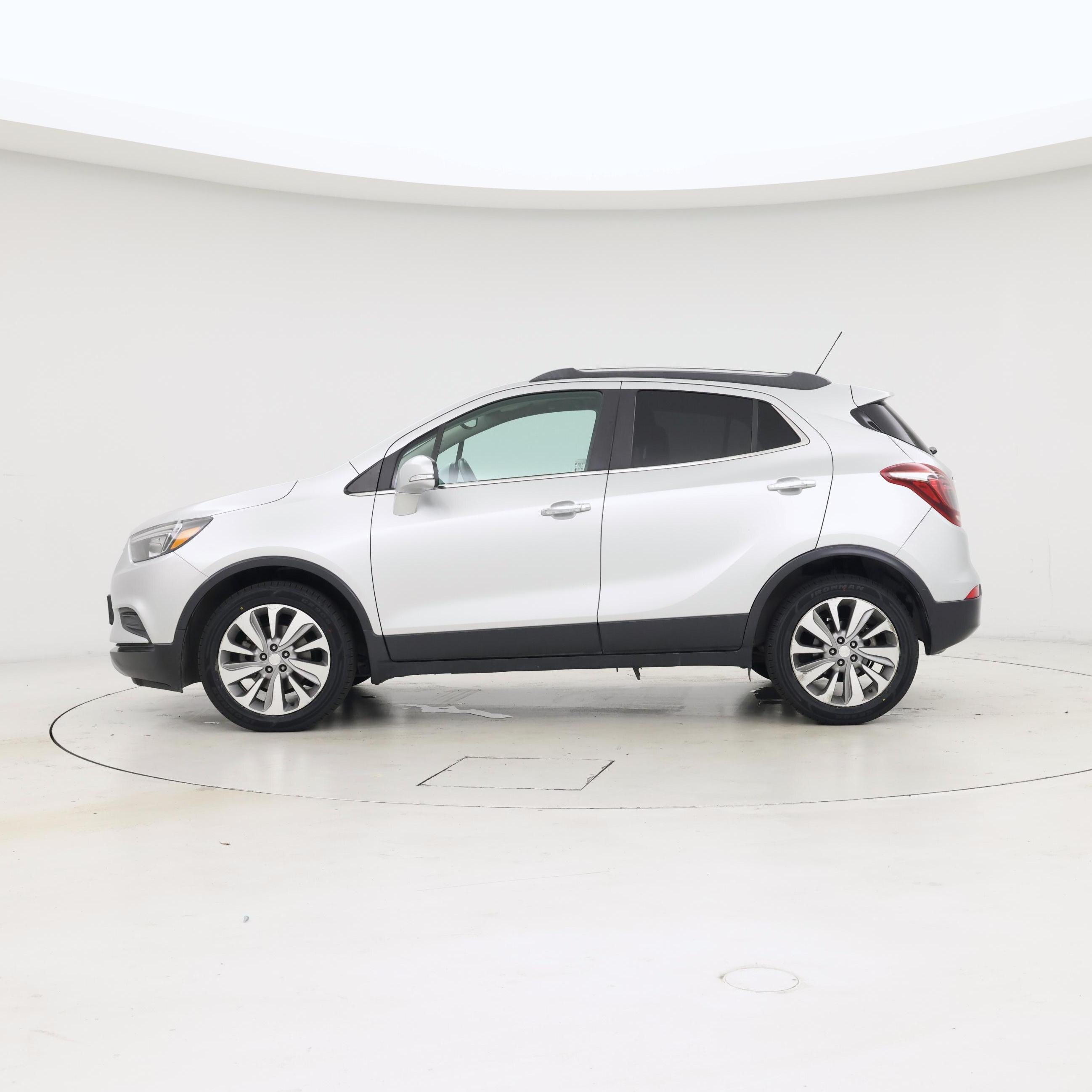Thumbnail: 2018 Buick Encore - 3