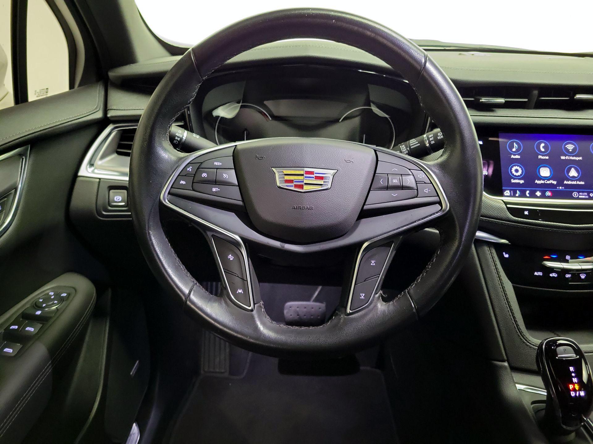Thumbnail: 2023 Cadillac XT5 - 10