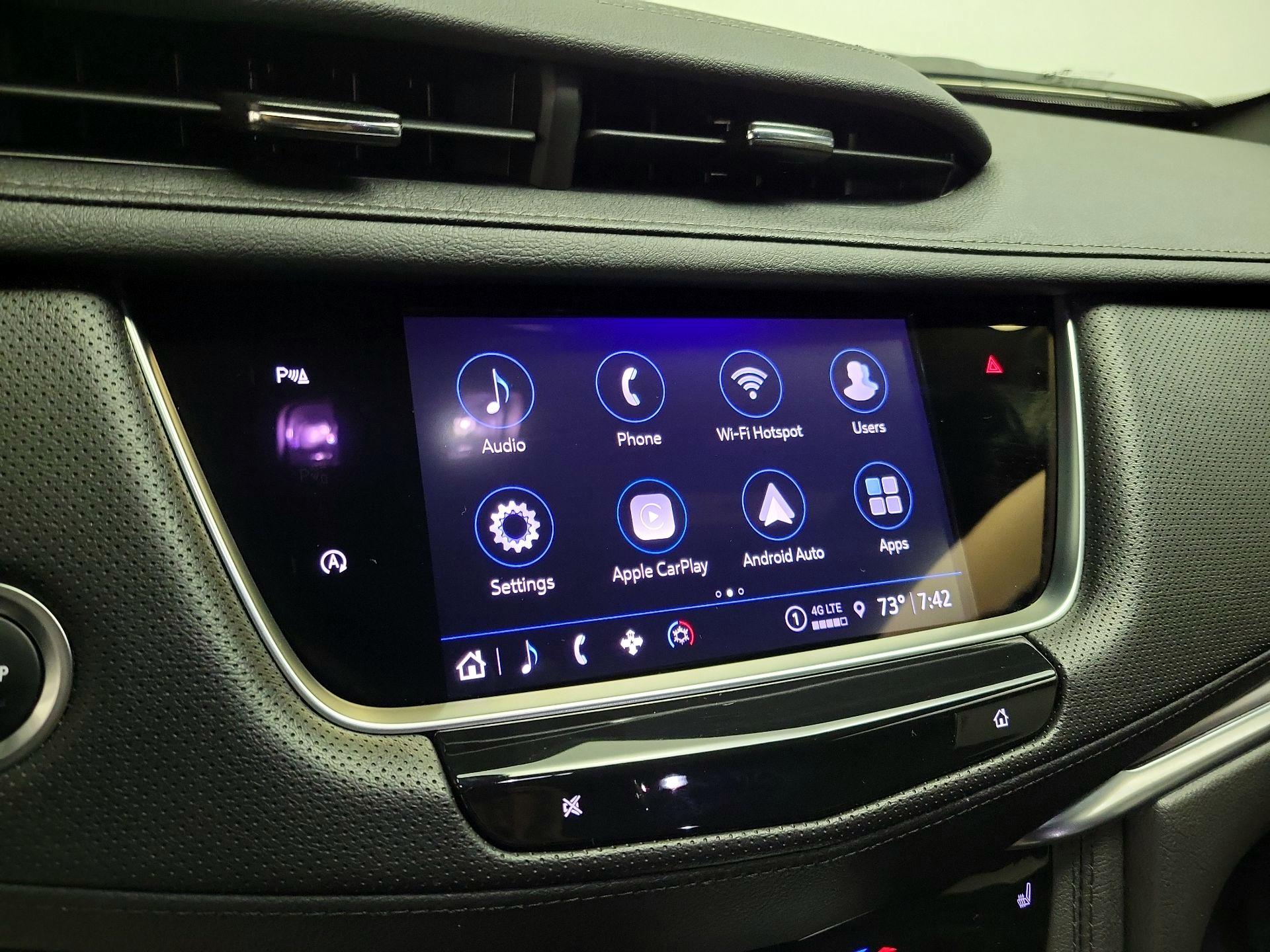Thumbnail: 2023 Cadillac XT5 - 14