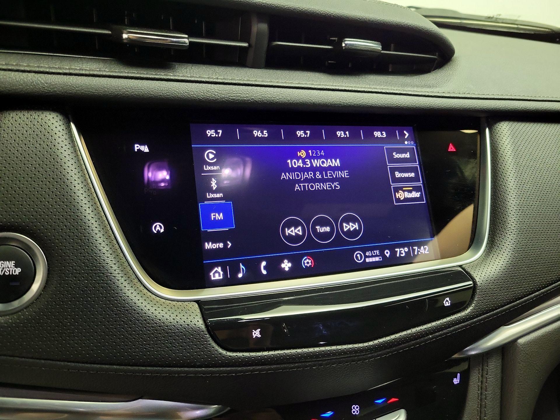 Thumbnail: 2023 Cadillac XT5 - 15
