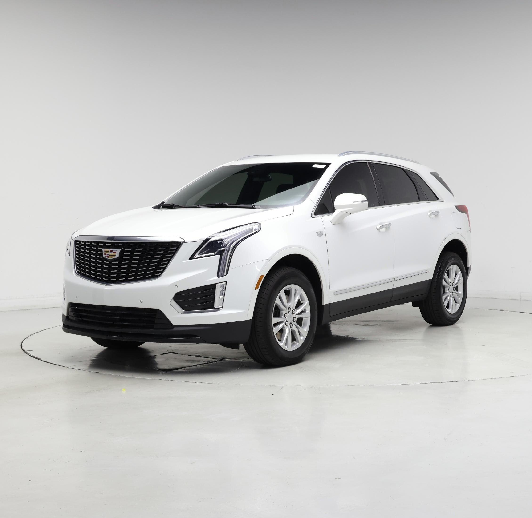 Thumbnail: 2023 Cadillac XT5 - 4