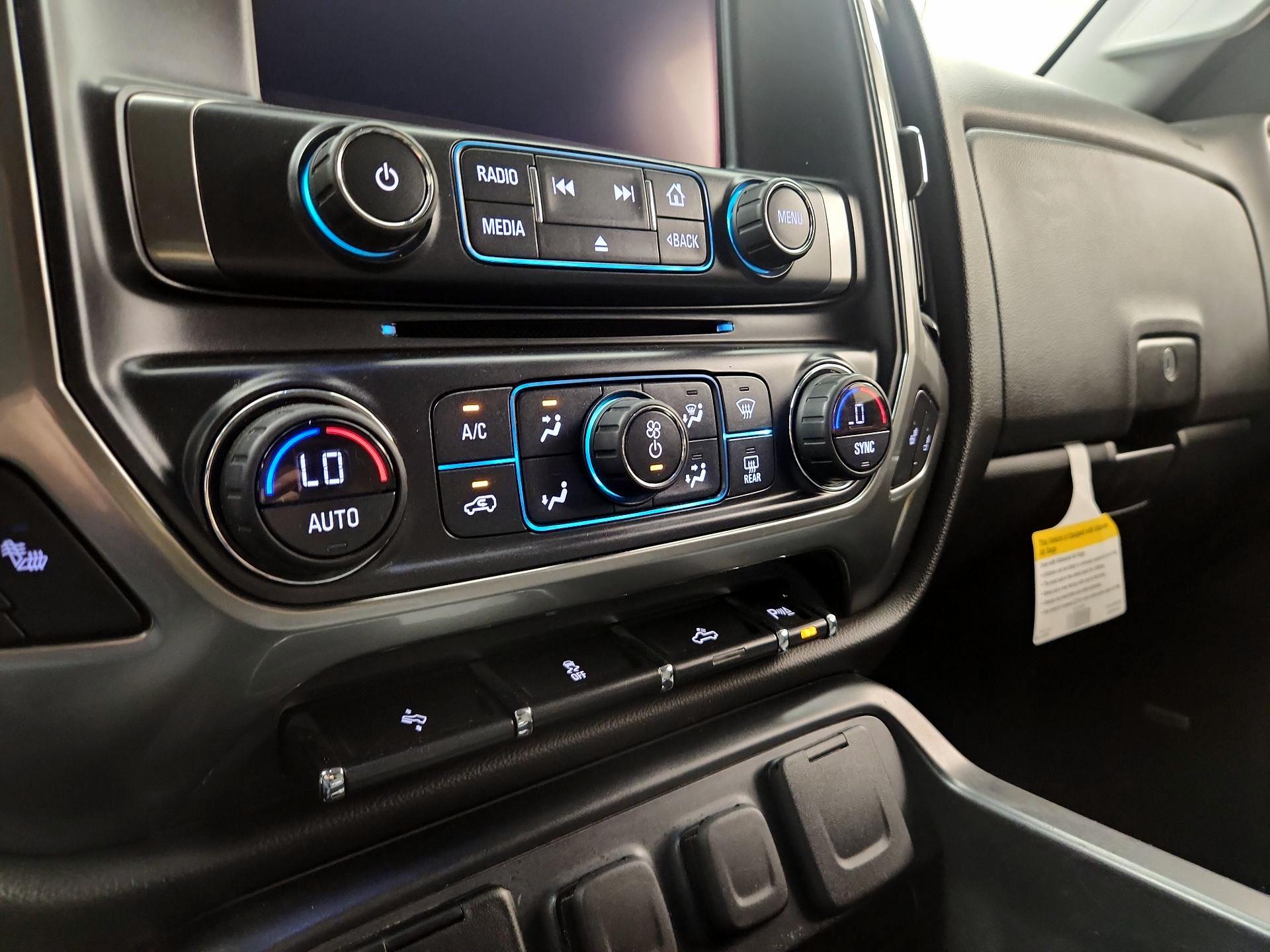 Thumbnail: 2018 Chevrolet Silverado 1500 - 14