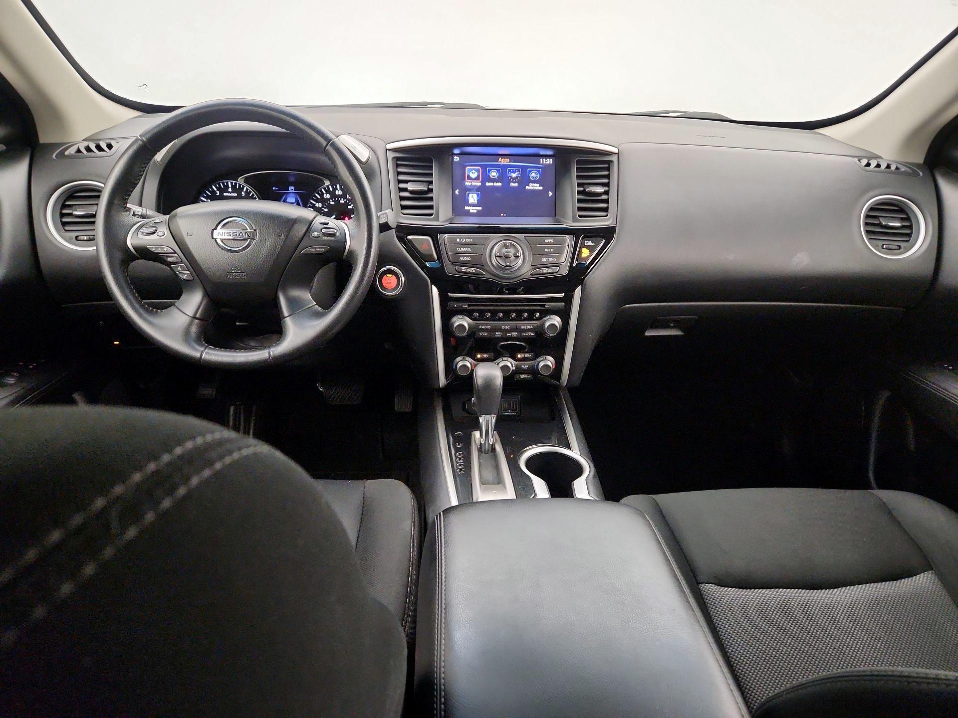 Thumbnail: 2019 Nissan Pathfinder - 9