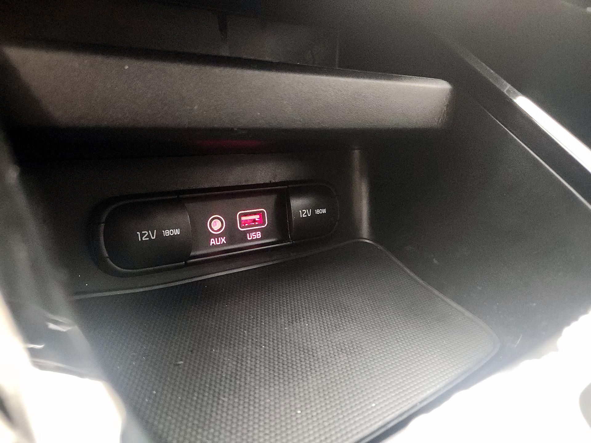 Thumbnail: 2021 Kia Forte - 18