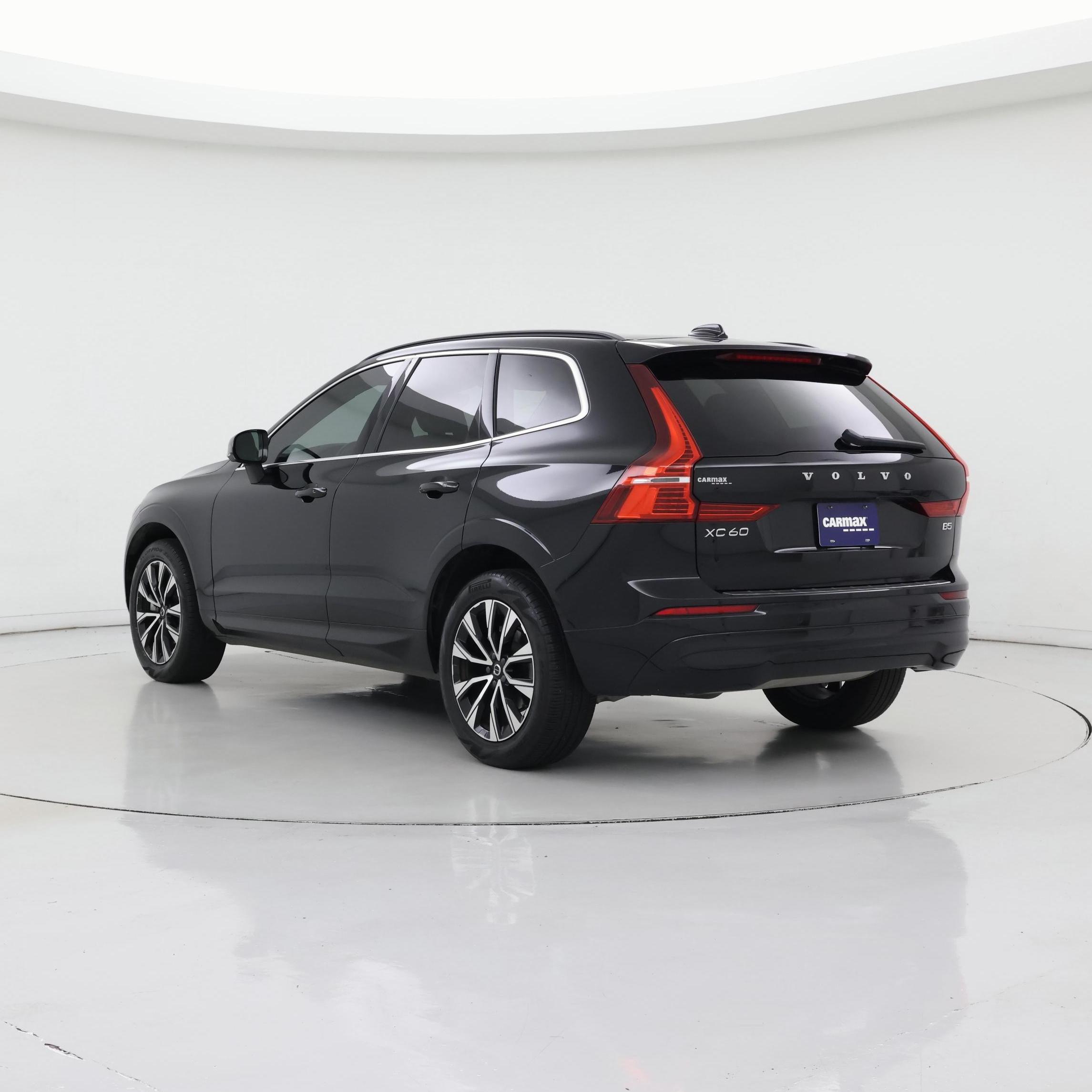 Thumbnail: 2023 Volvo XC60 - 2
