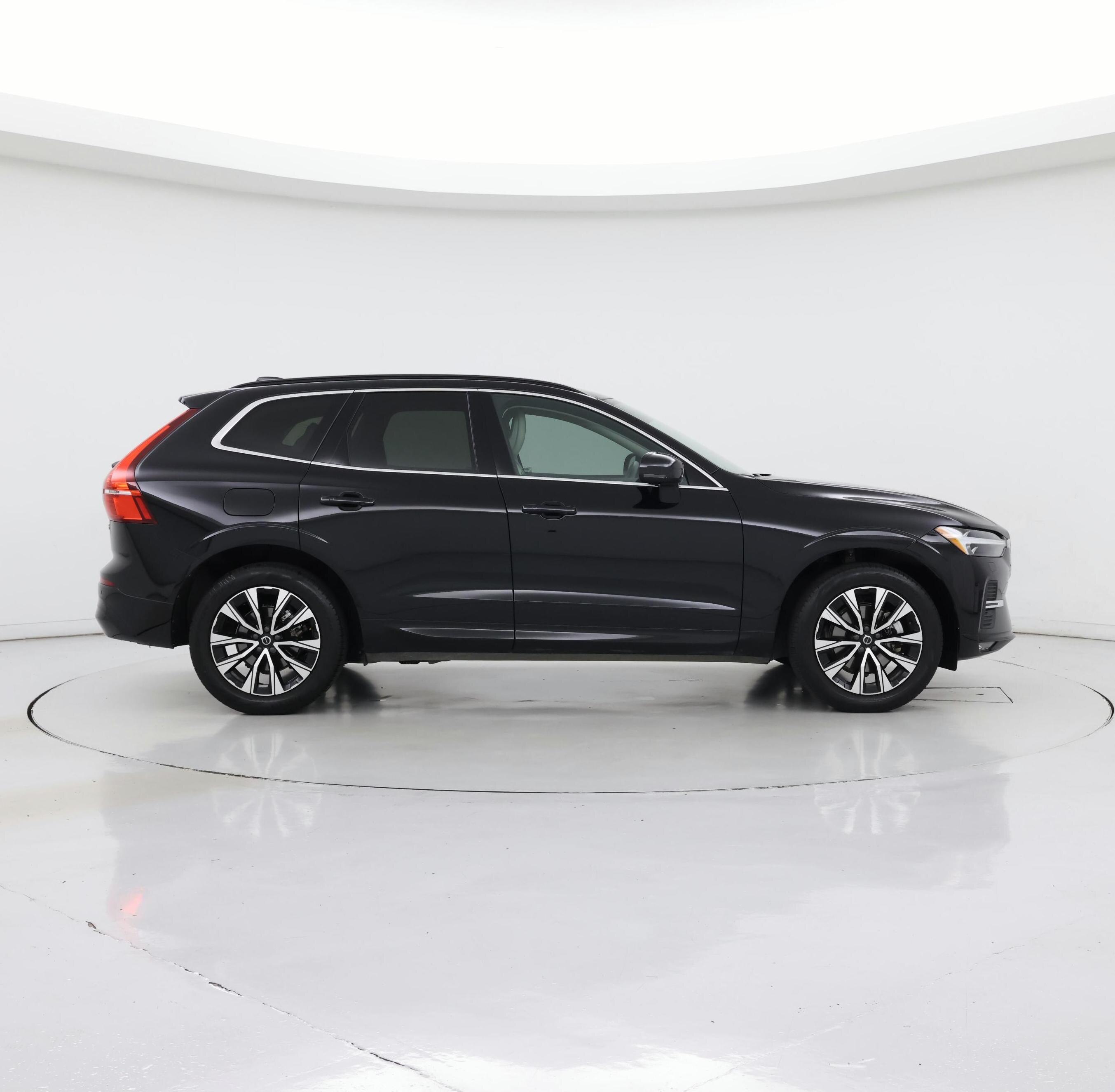 Thumbnail: 2023 Volvo XC60 - 7