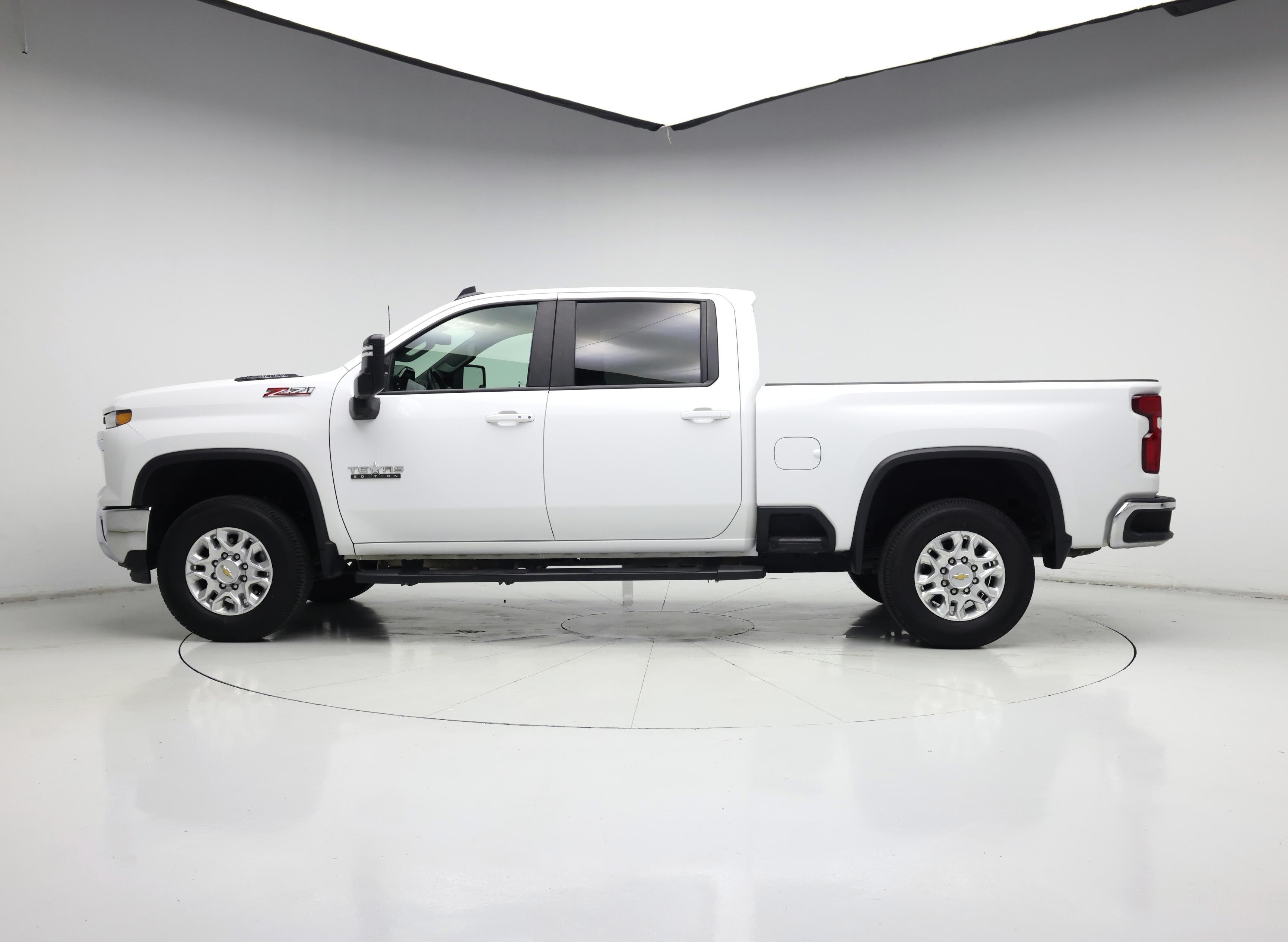 Thumbnail: 2024 Chevrolet Silverado 2500 - 3