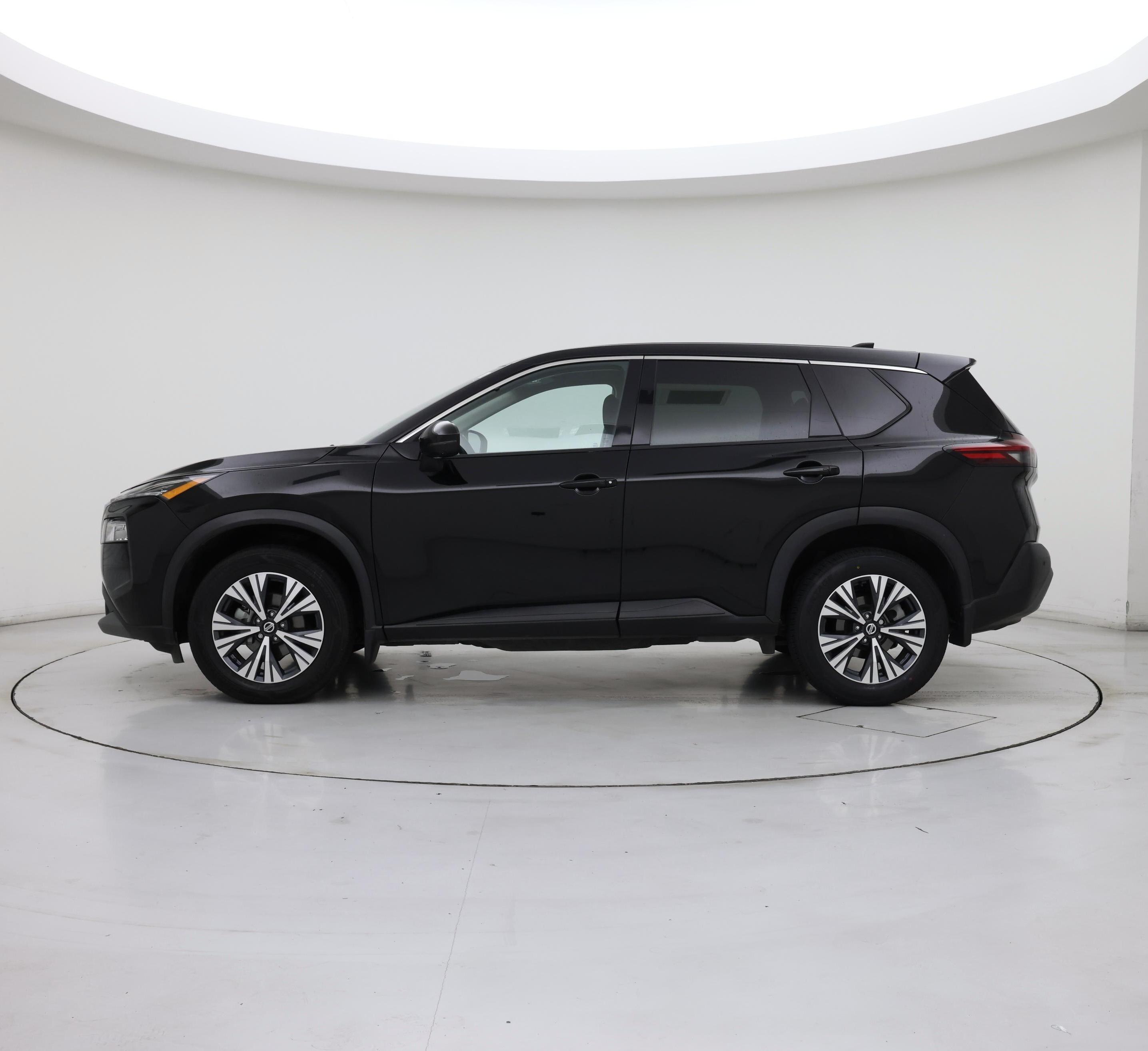 Thumbnail: 2021 Nissan Rogue - 3