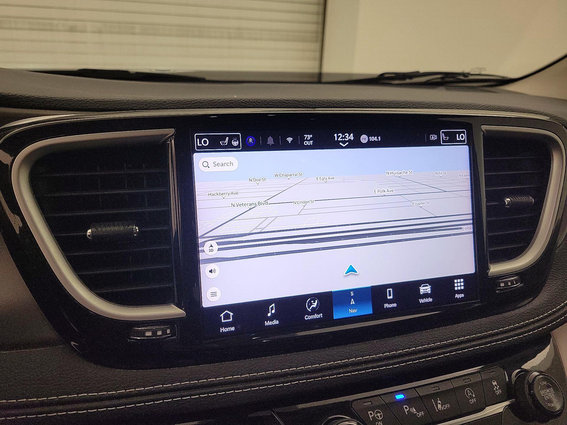 Thumbnail: 2023 Chrysler Pacifica - 14