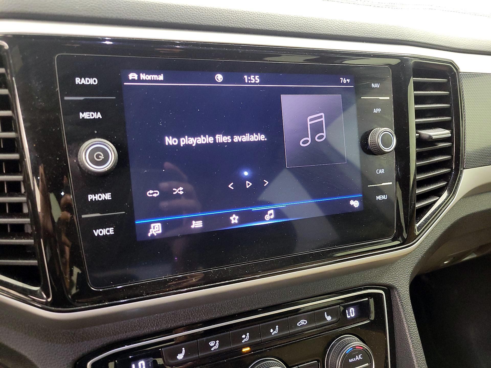 Thumbnail: 2022 Volkswagen Atlas - 16