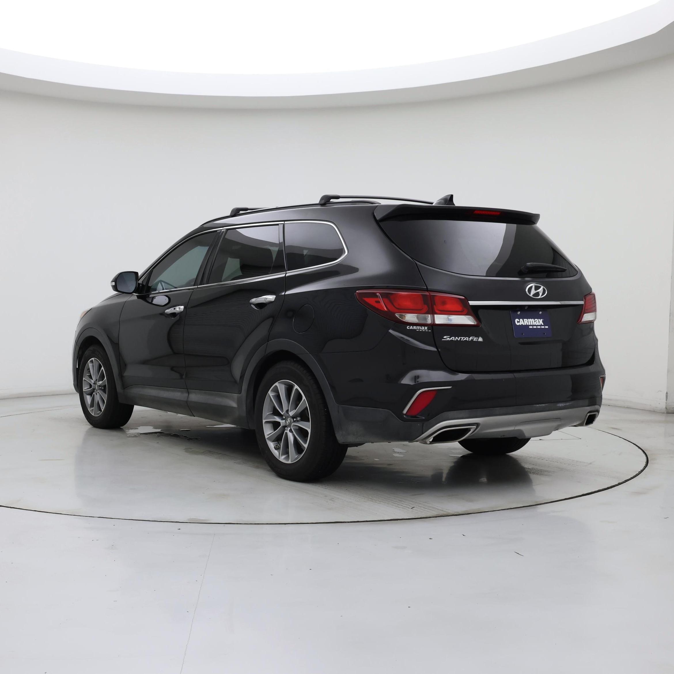 Thumbnail: 2017 Hyundai Santa Fe - 2