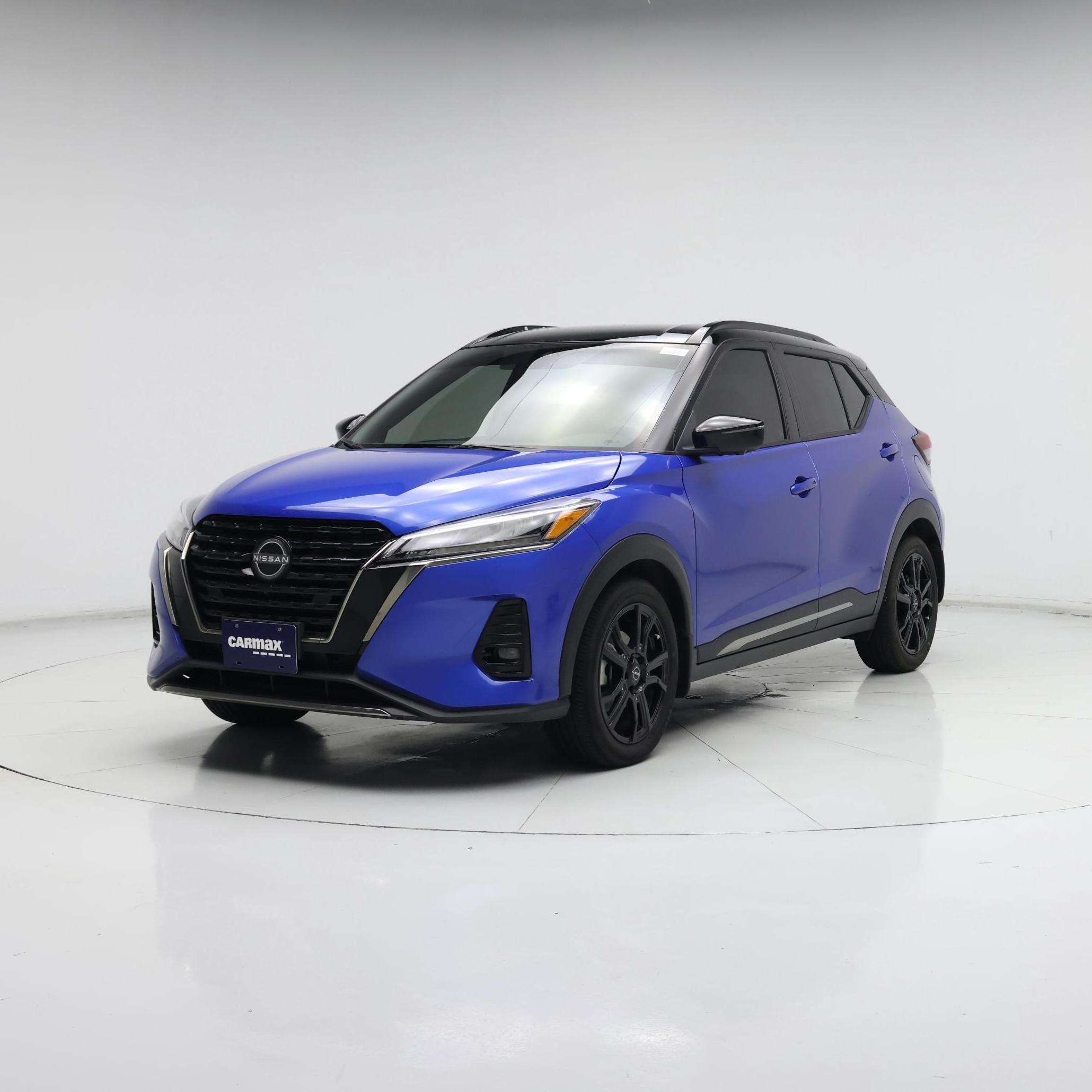 Thumbnail: 2023 Nissan Kicks - 4