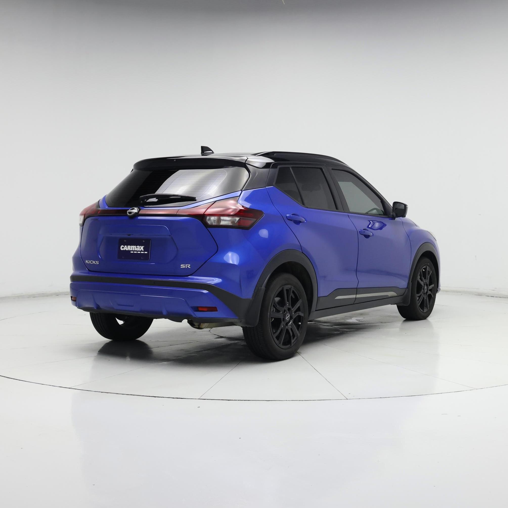 Thumbnail: 2023 Nissan Kicks - 8