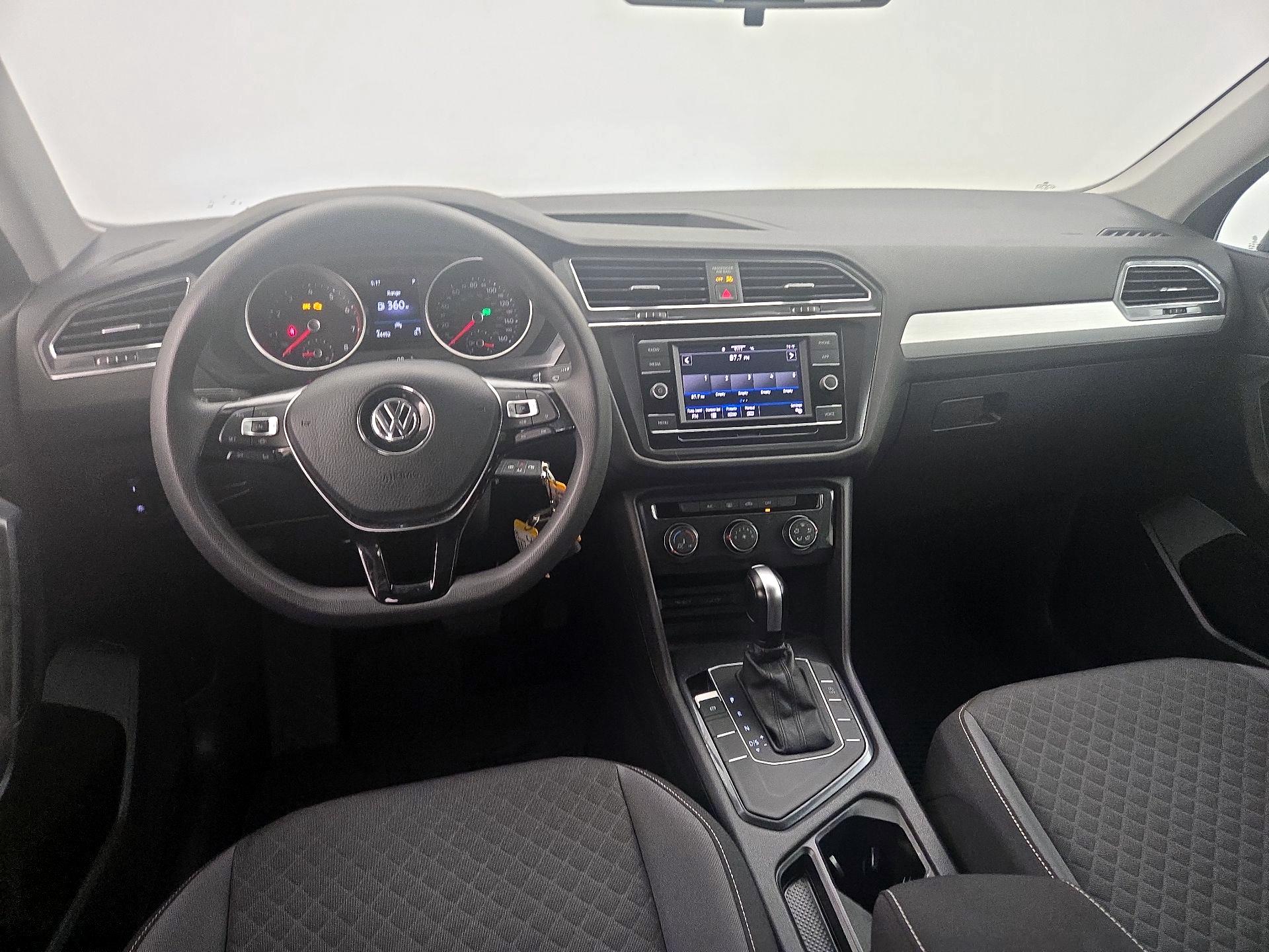 Thumbnail: 2021 Volkswagen Tiguan - 9