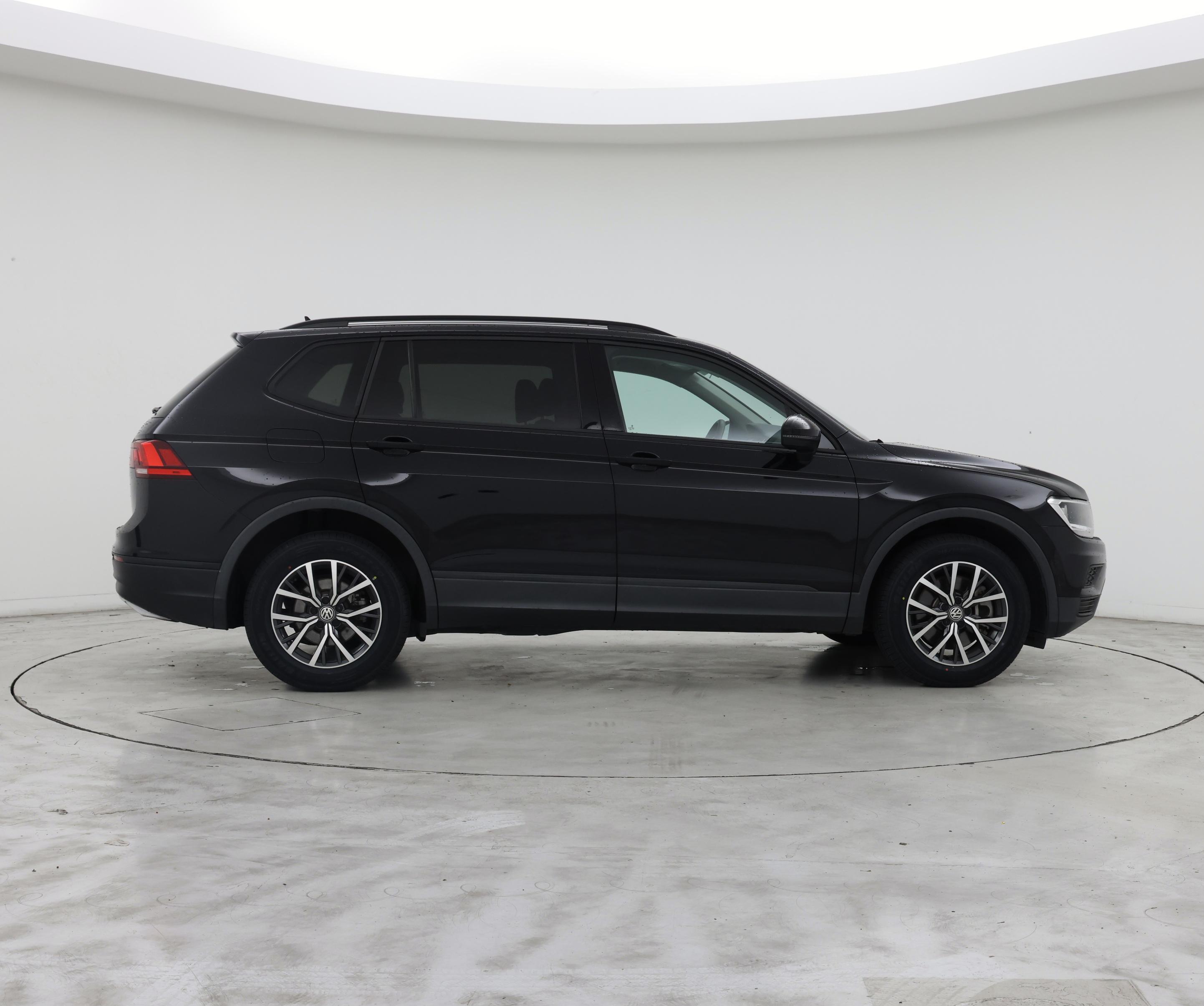 Thumbnail: 2021 Volkswagen Tiguan - 7