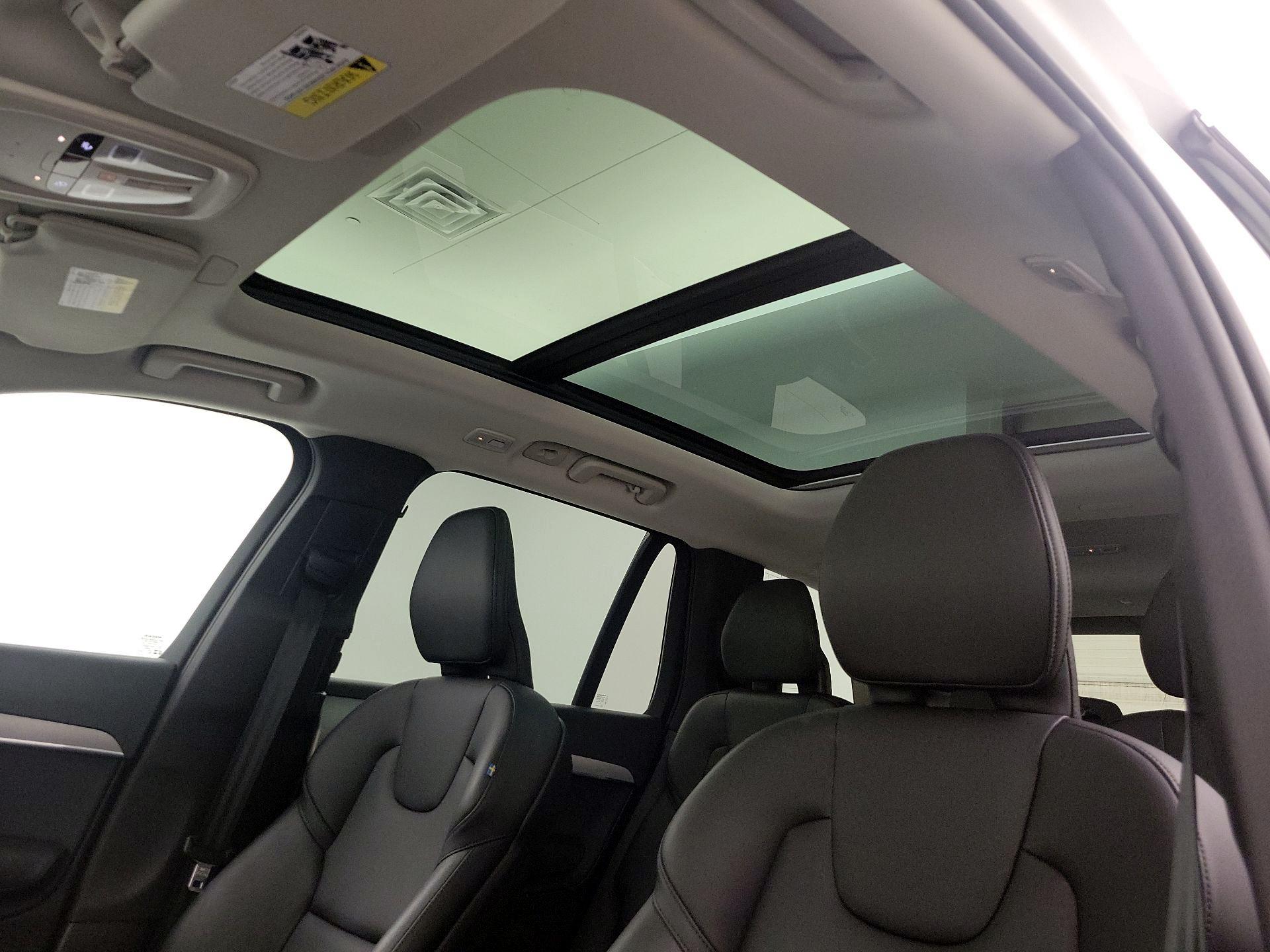 Thumbnail: 2025 Volvo XC90 - 19