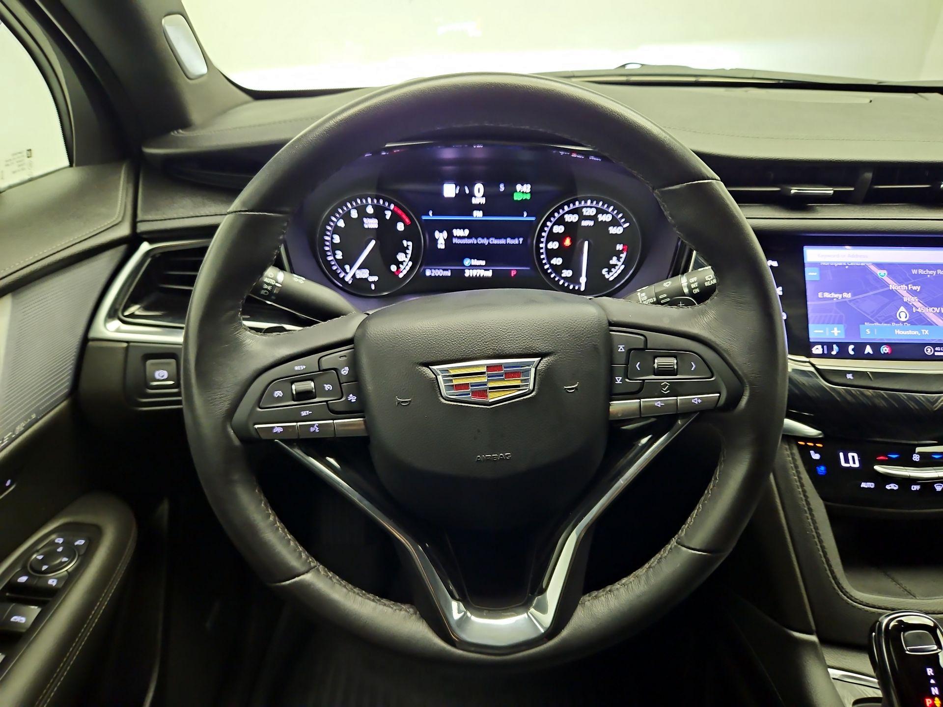Thumbnail: 2024 Cadillac XT6 - 10