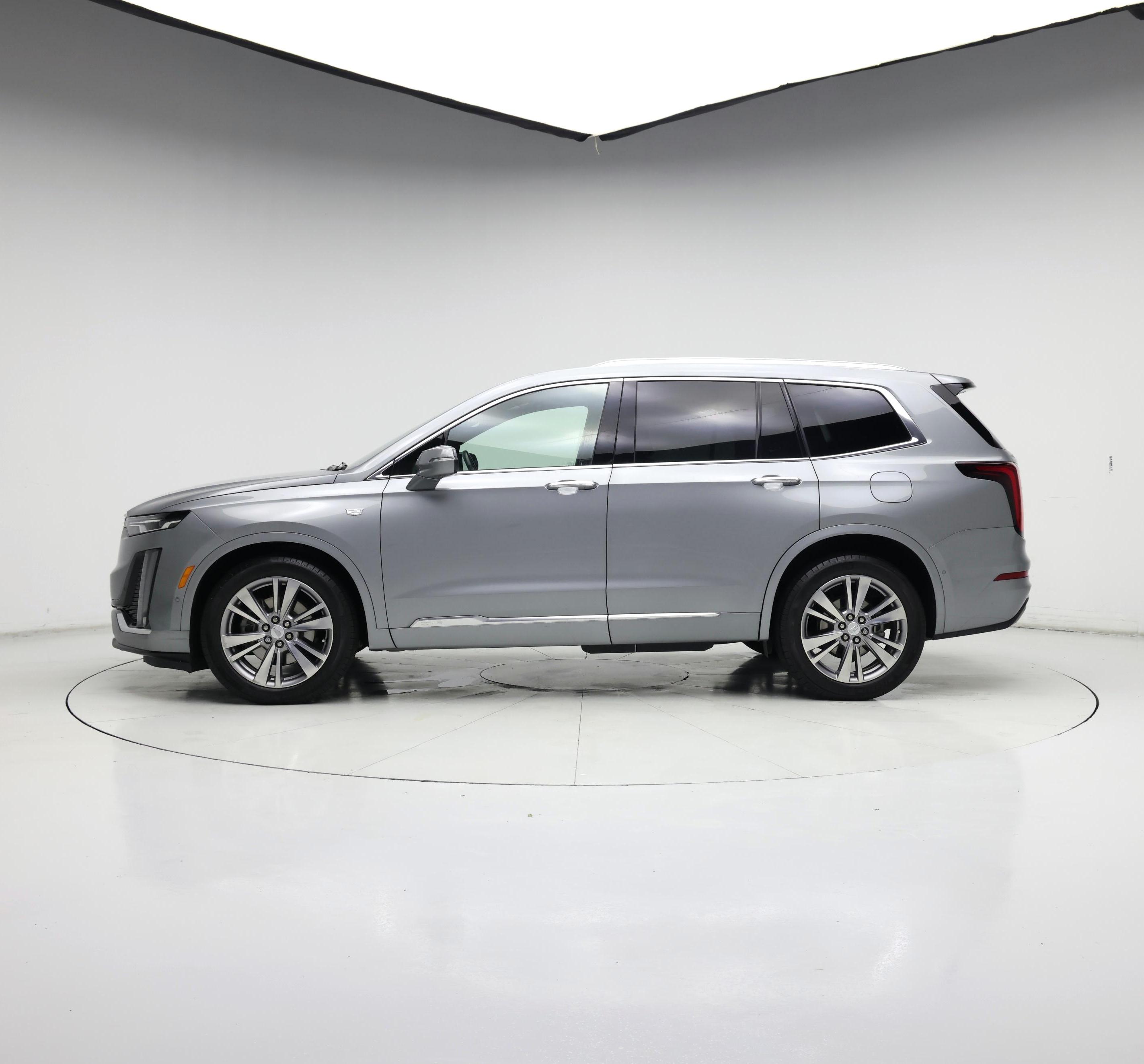 Thumbnail: 2024 Cadillac XT6 - 3