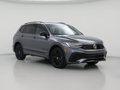 Gray 2022 Volkswagen Tiguan SE R-Line Black