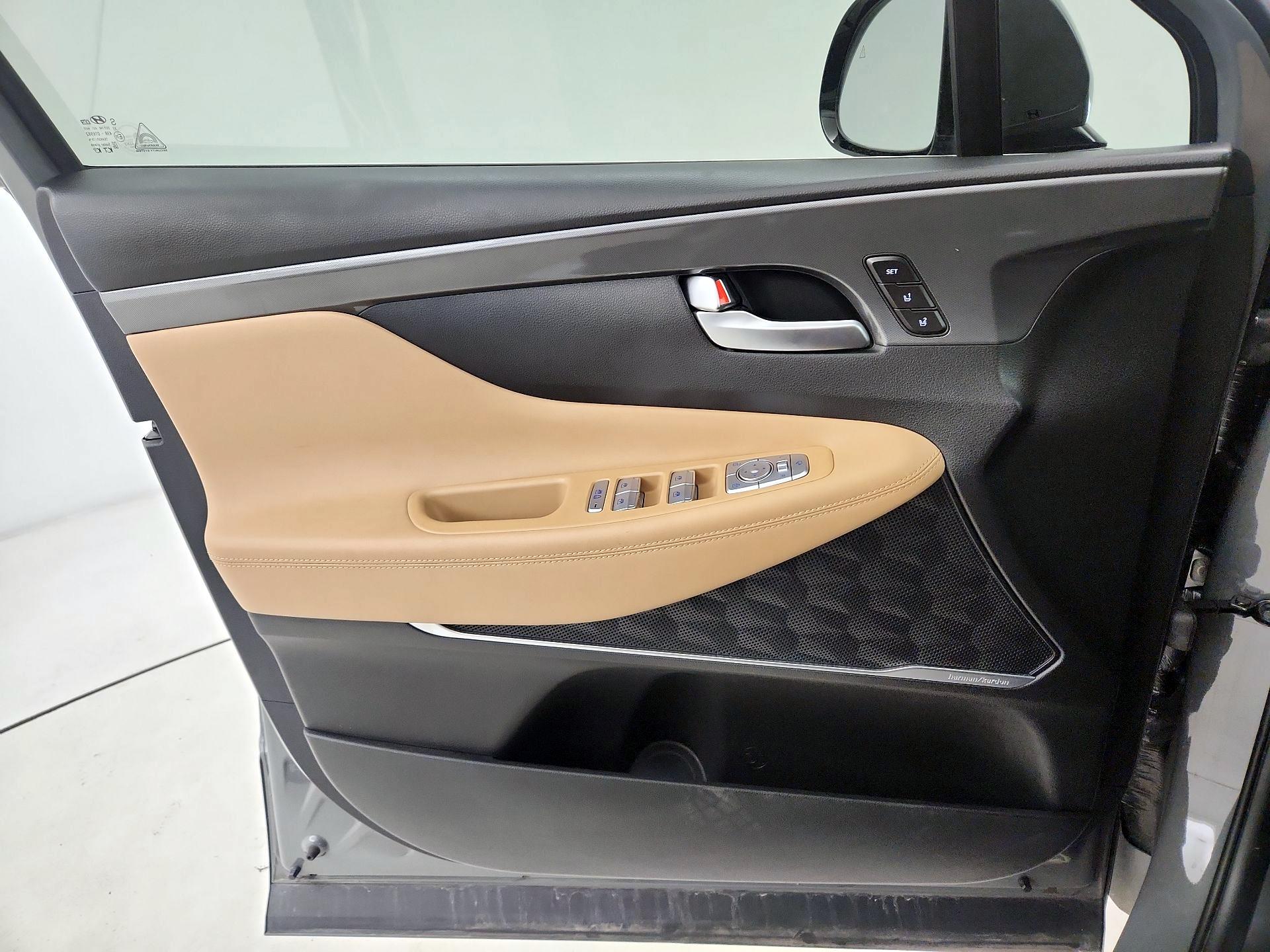 Thumbnail: 2023 Hyundai Santa Fe - 12