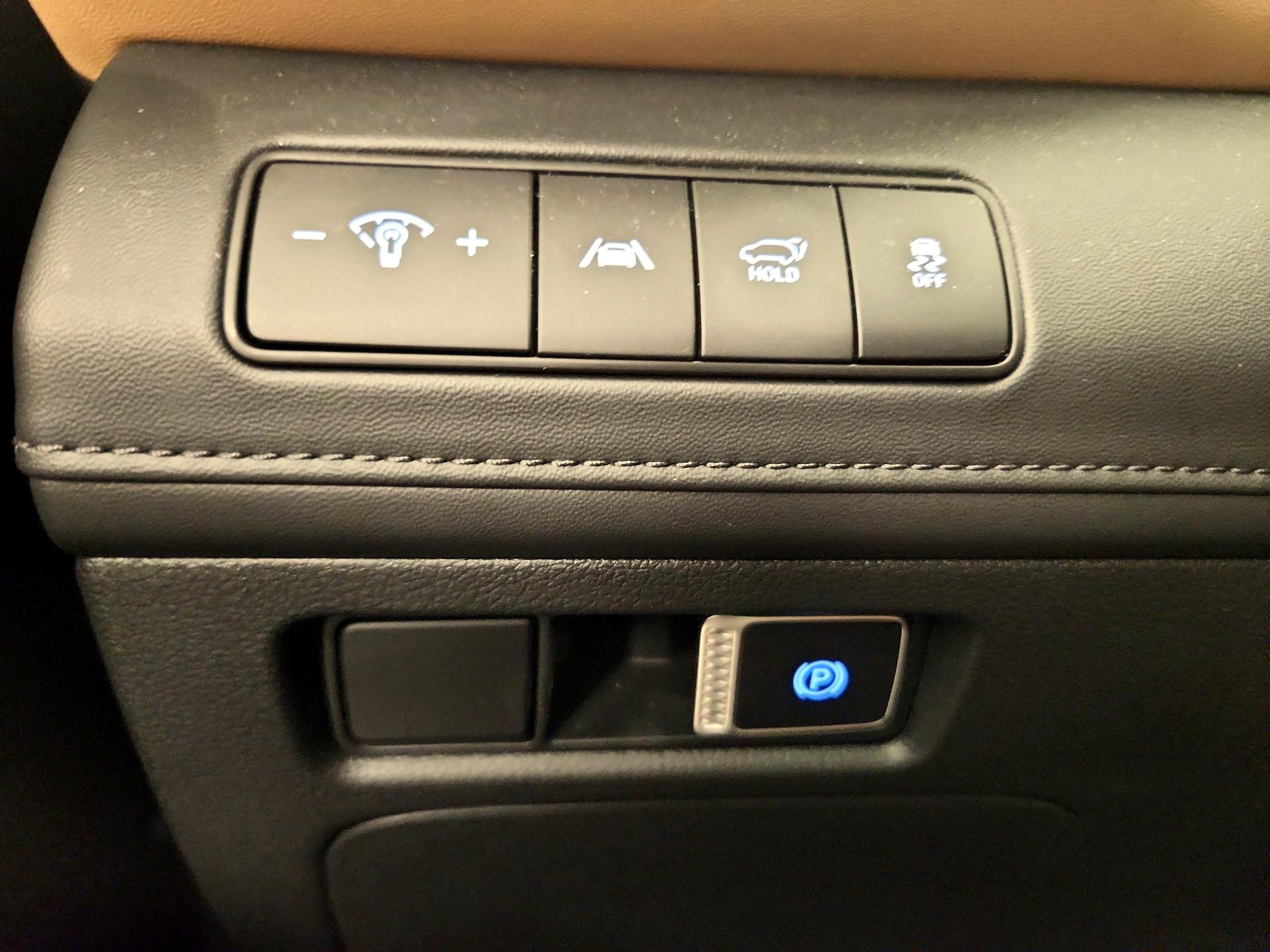 Thumbnail: 2023 Hyundai Santa Fe - 13