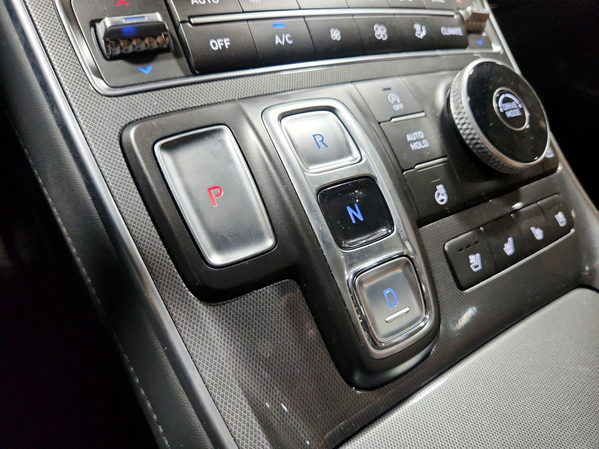 Thumbnail: 2023 Hyundai Santa Fe - 17