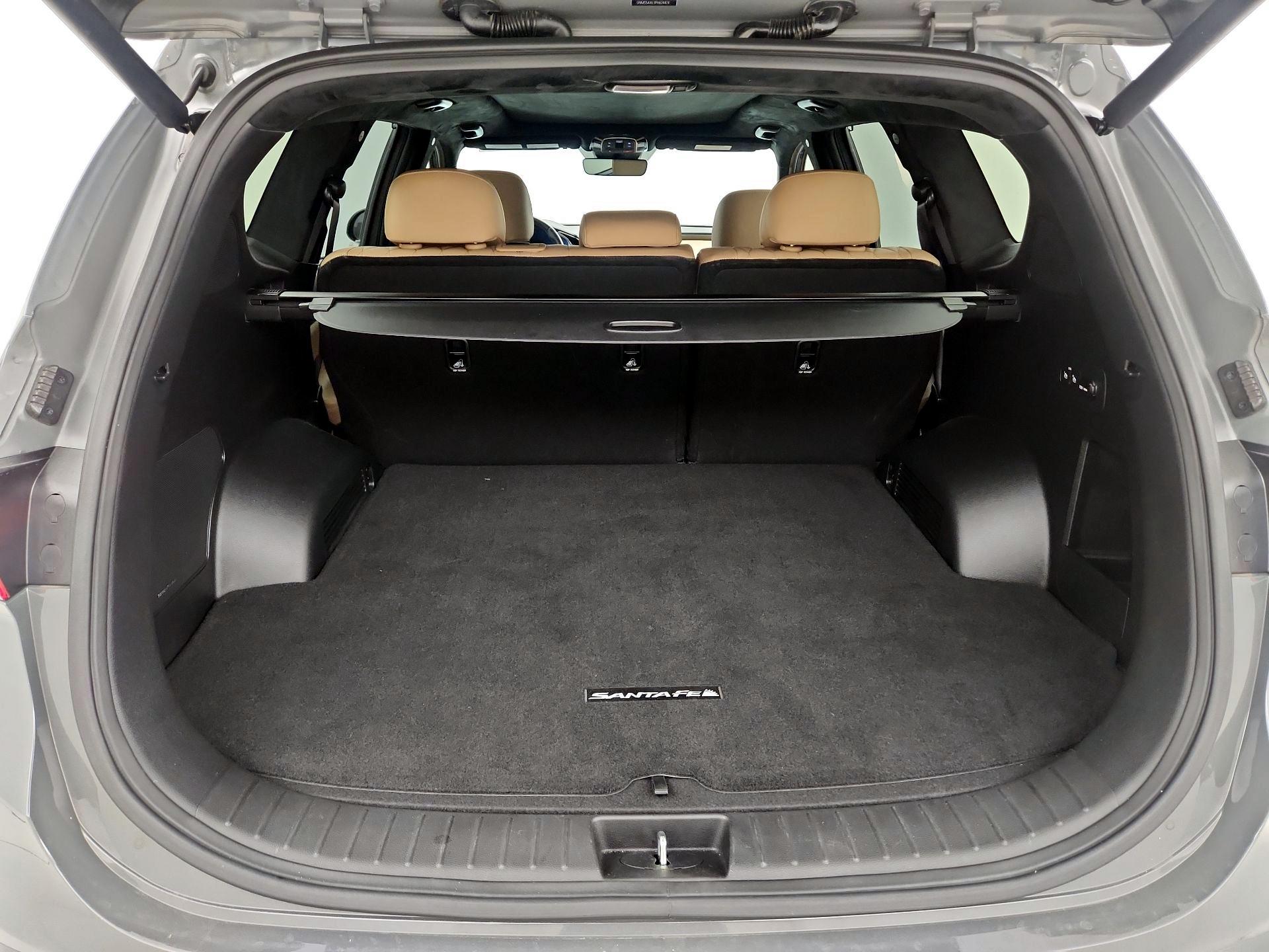 Thumbnail: 2023 Hyundai Santa Fe - 19