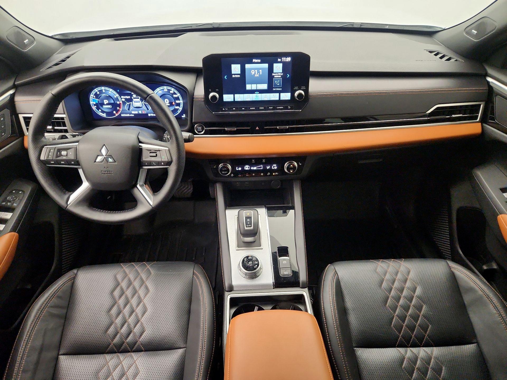 Thumbnail: 2022 Mitsubishi Outlander - 9