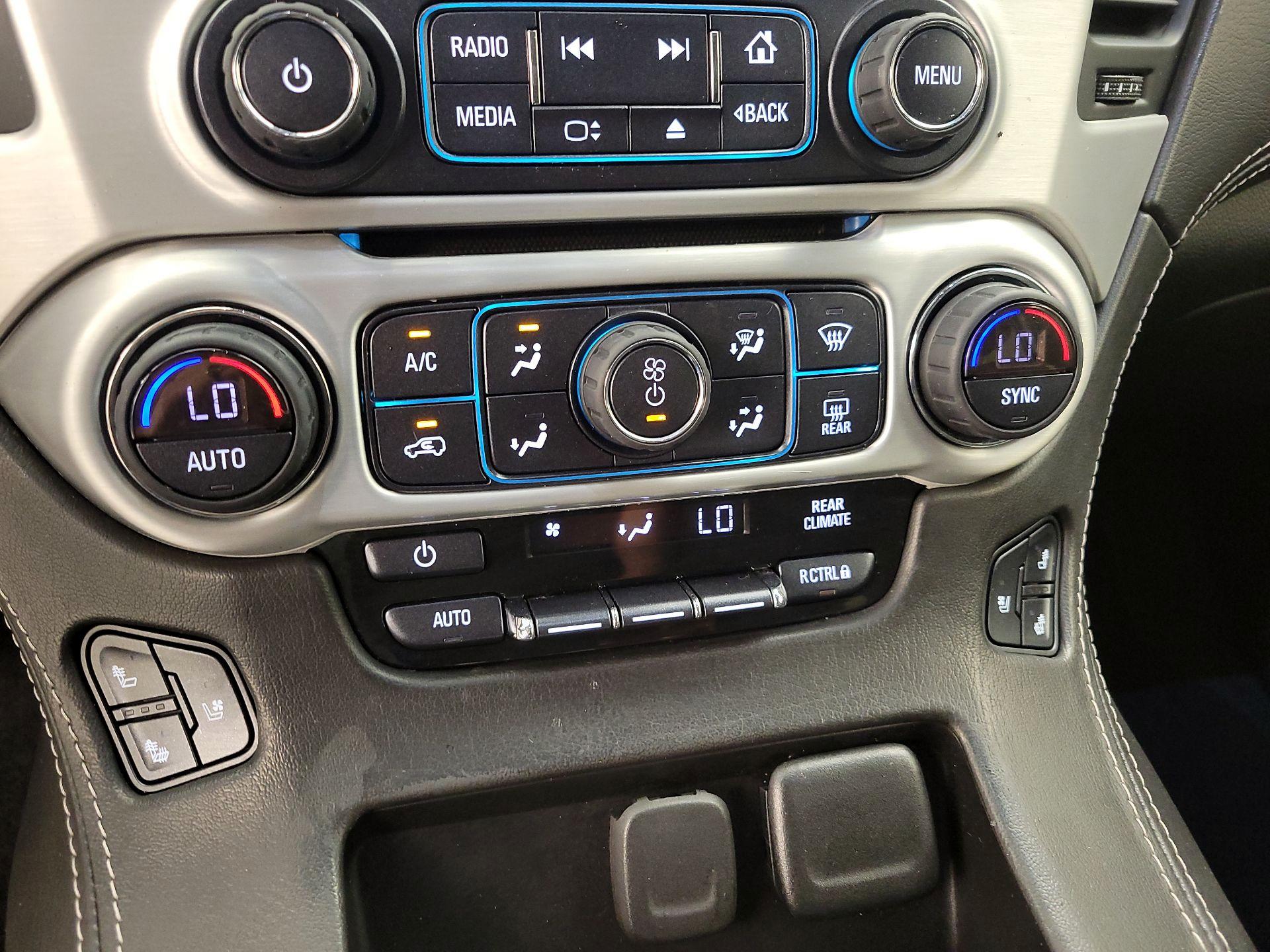 Thumbnail: 2019 GMC Yukon XL - 17