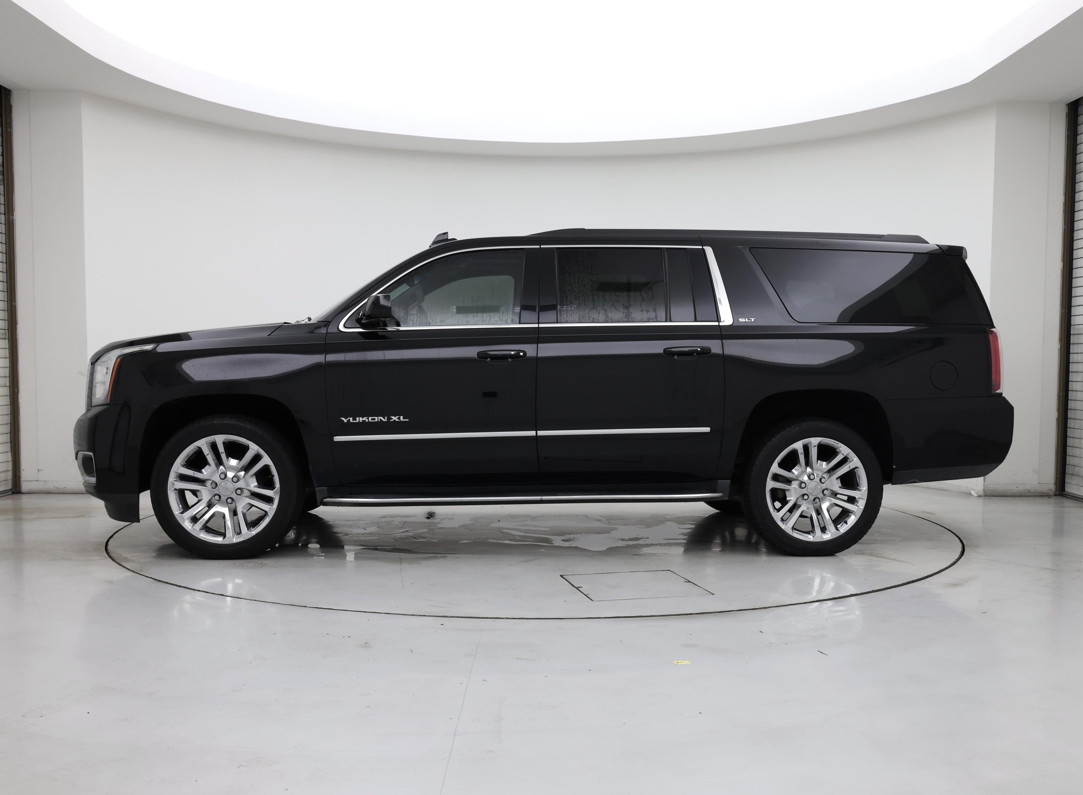 Thumbnail: 2019 GMC Yukon XL - 3