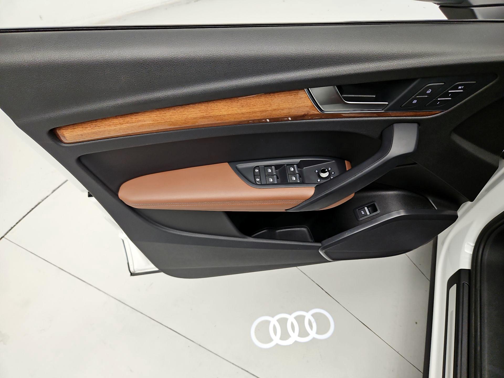 Thumbnail: 2021 Audi Q5 - 12