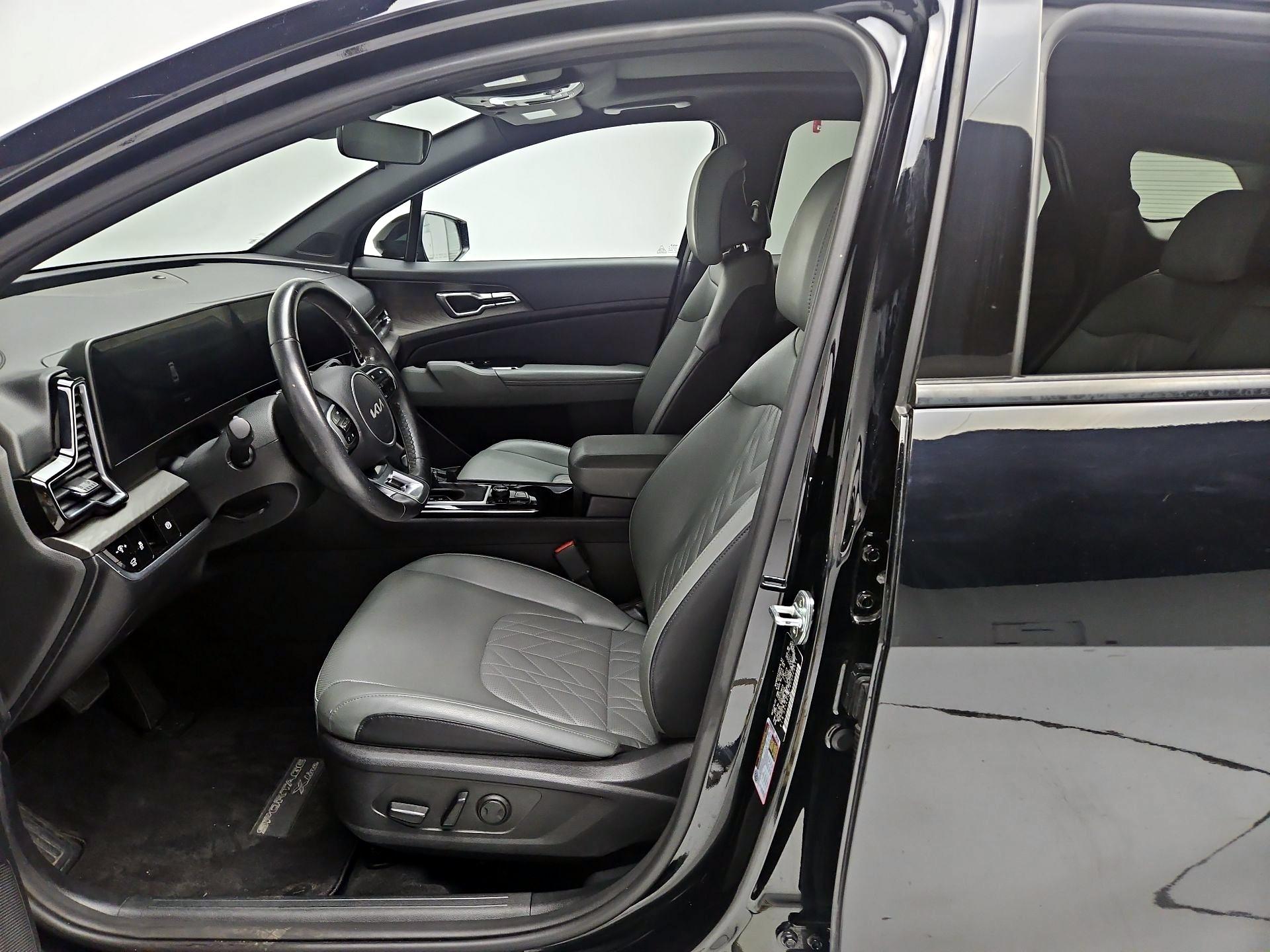 Thumbnail: 2023 Kia Sportage - 11