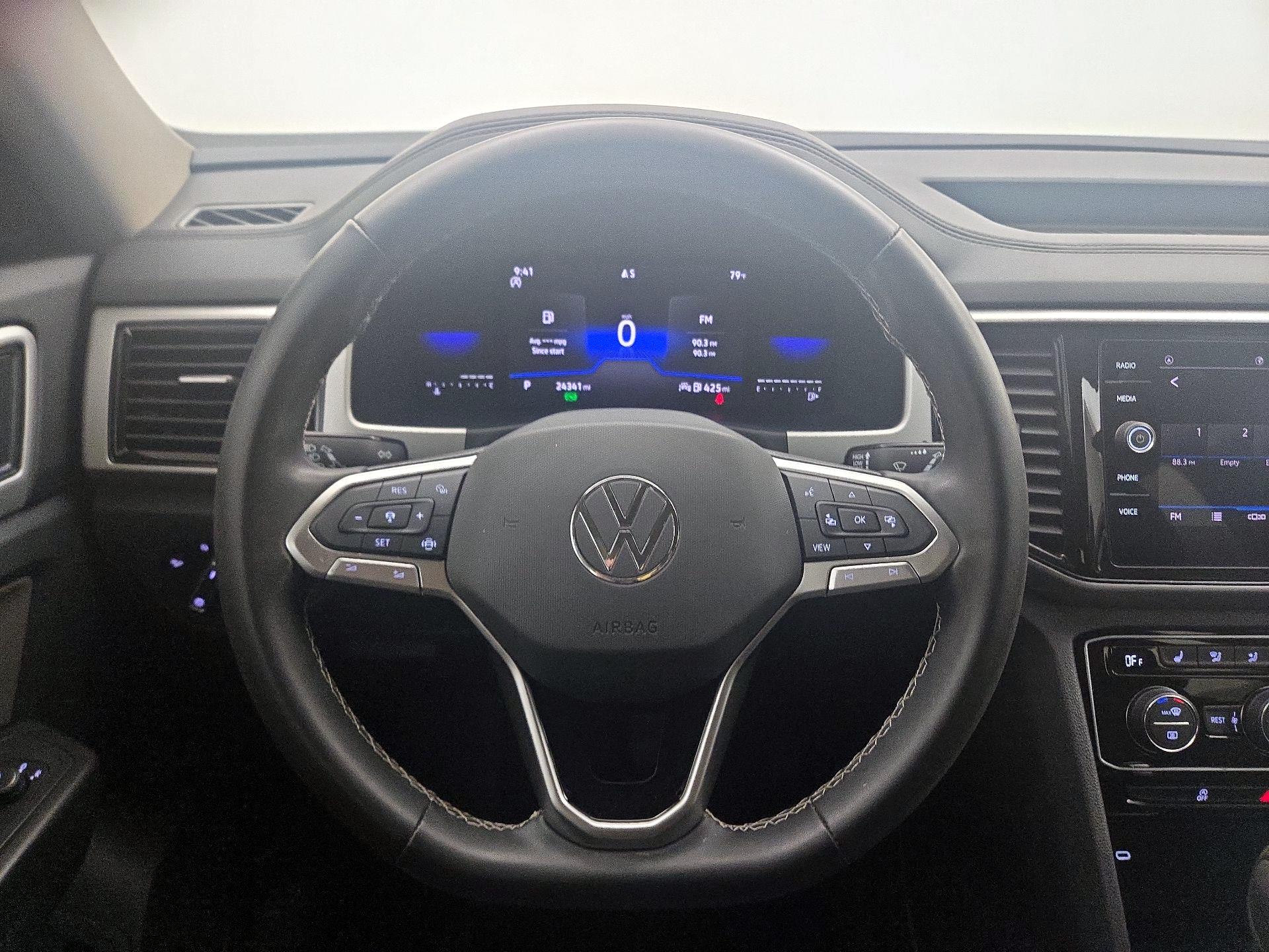 Thumbnail: 2022 Volkswagen Atlas - 10