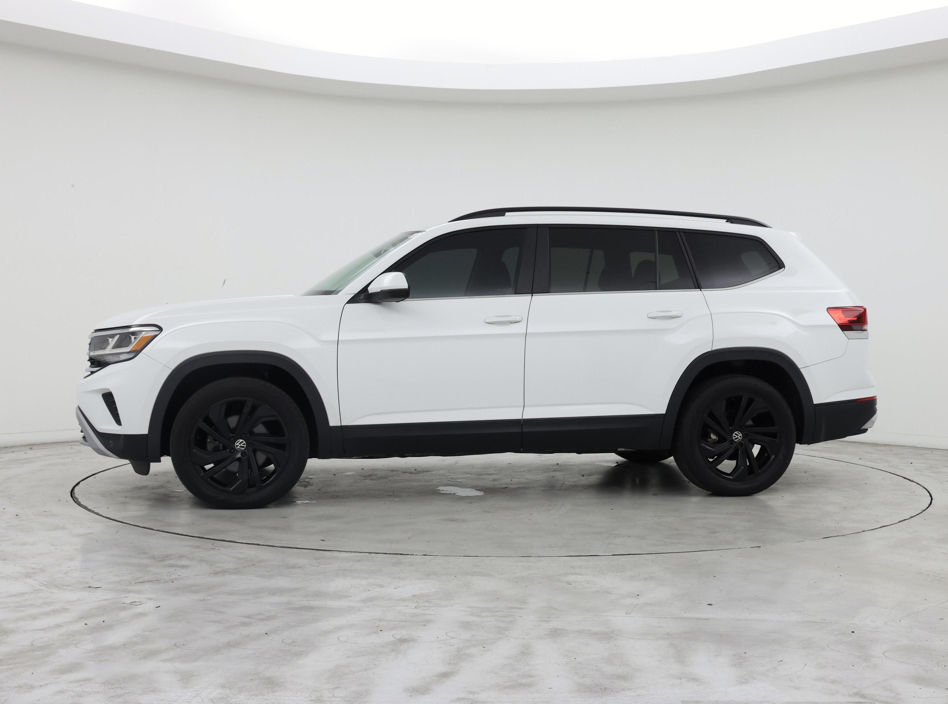 Thumbnail: 2022 Volkswagen Atlas - 3