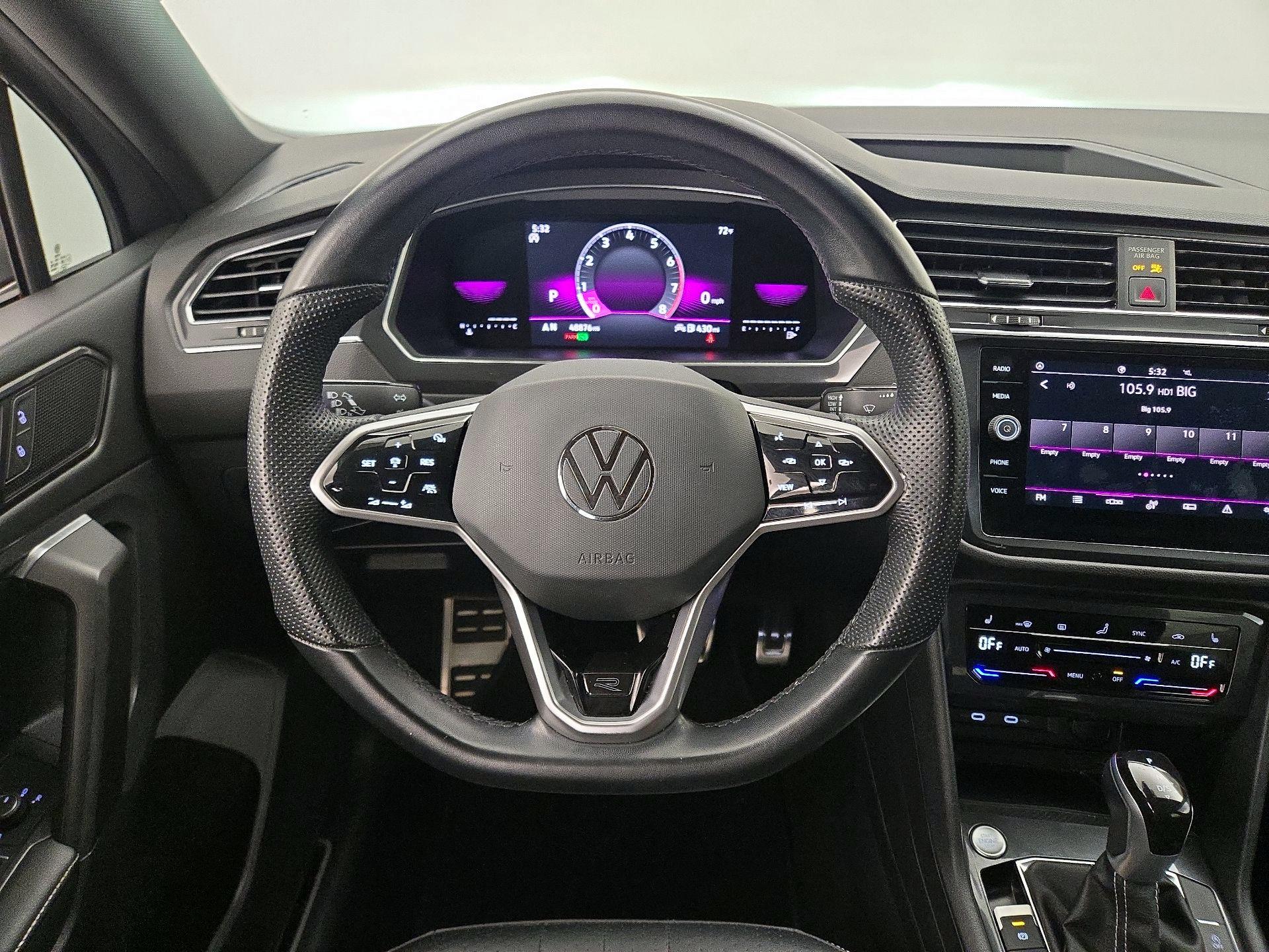 Thumbnail: 2023 Volkswagen Tiguan - 10