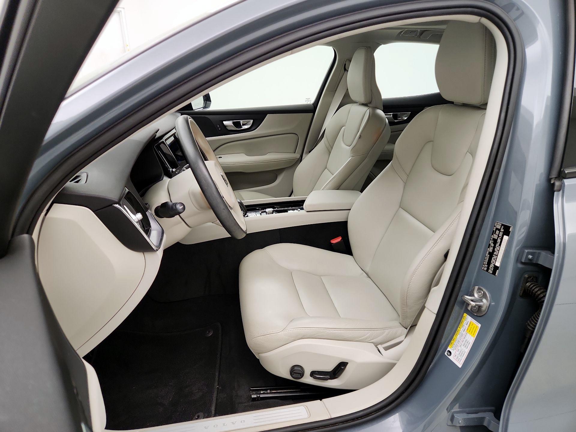 Thumbnail: 2023 Volvo S60 - 11
