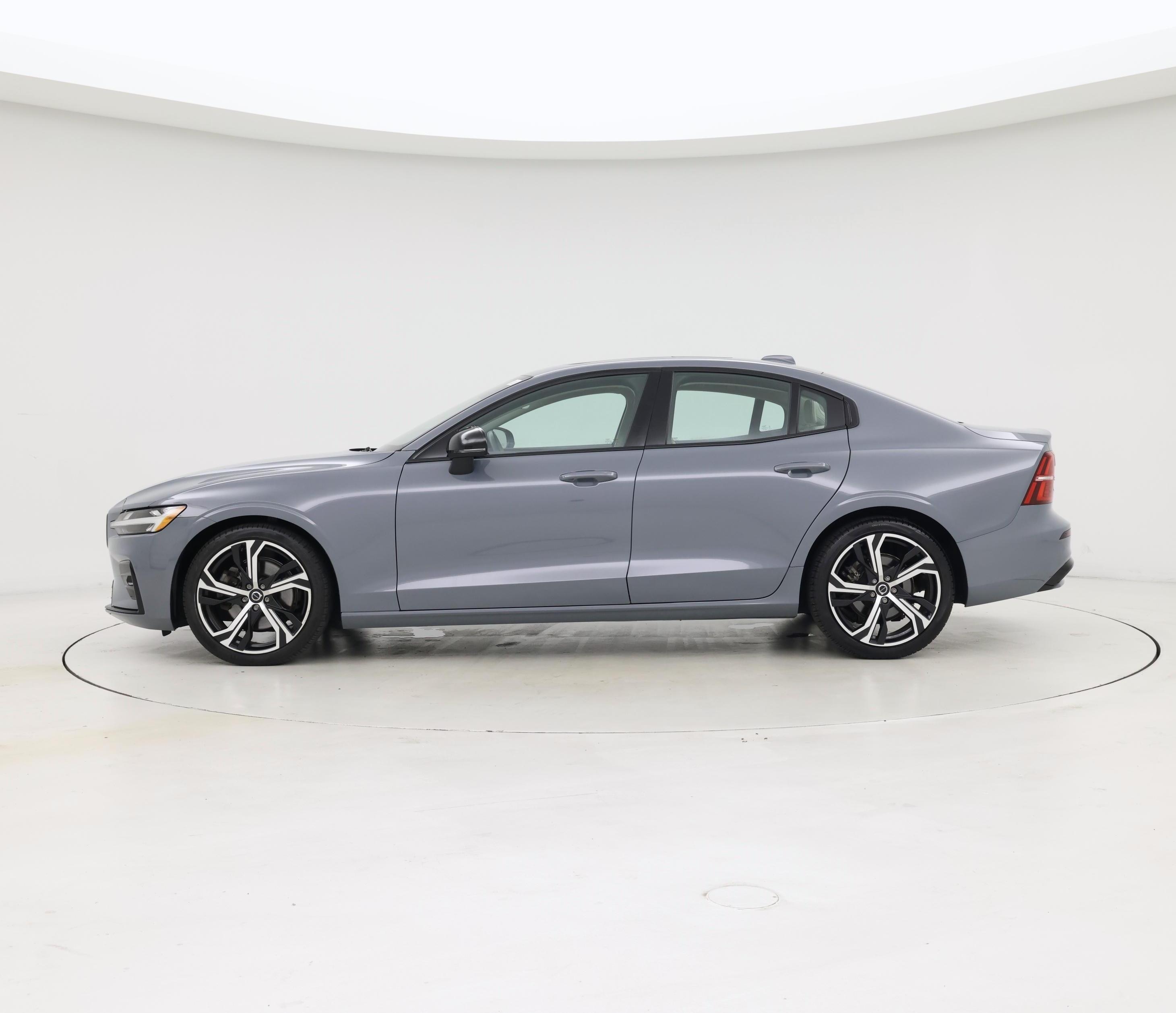 Thumbnail: 2023 Volvo S60 - 3