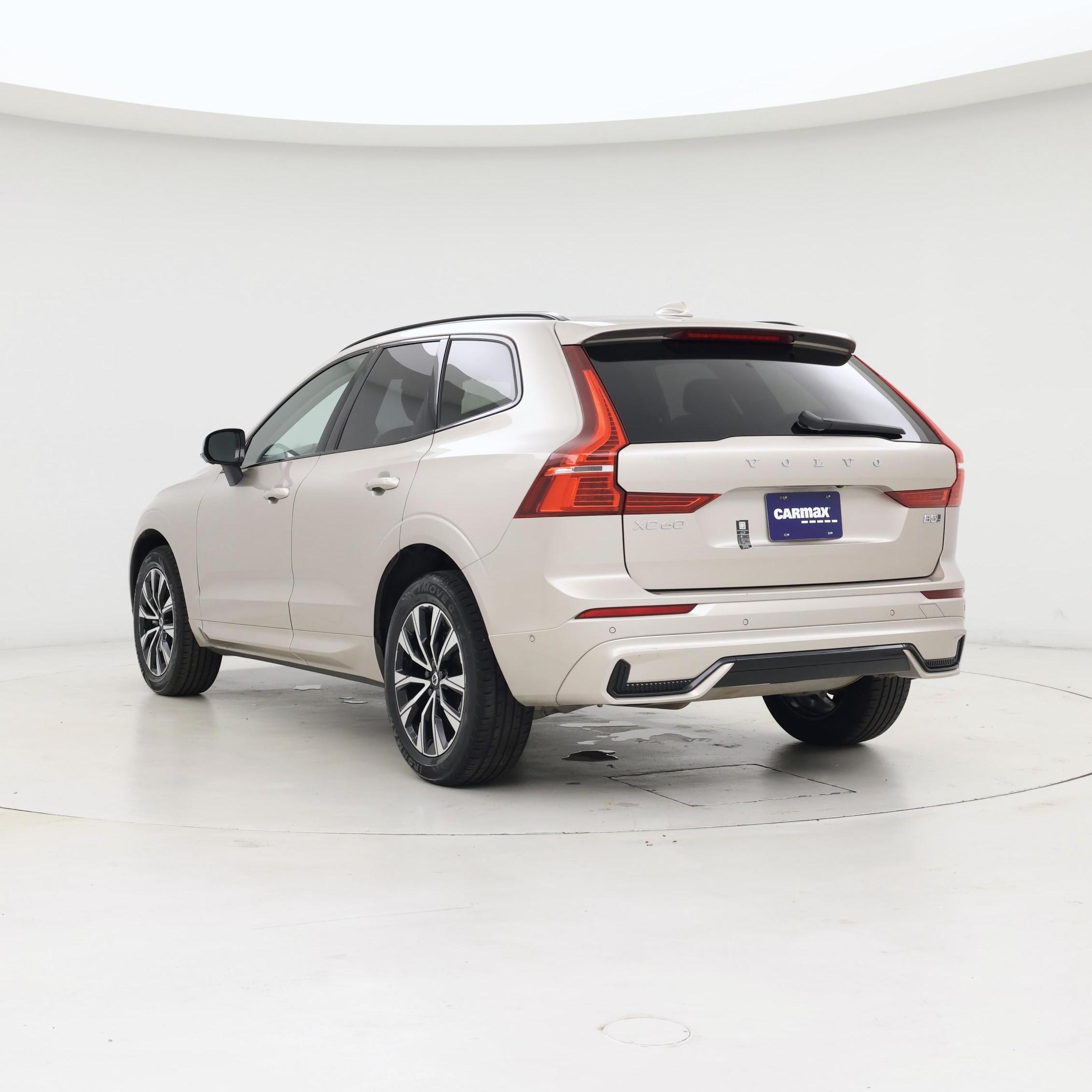 Thumbnail: 2025 Volvo XC60 - 2