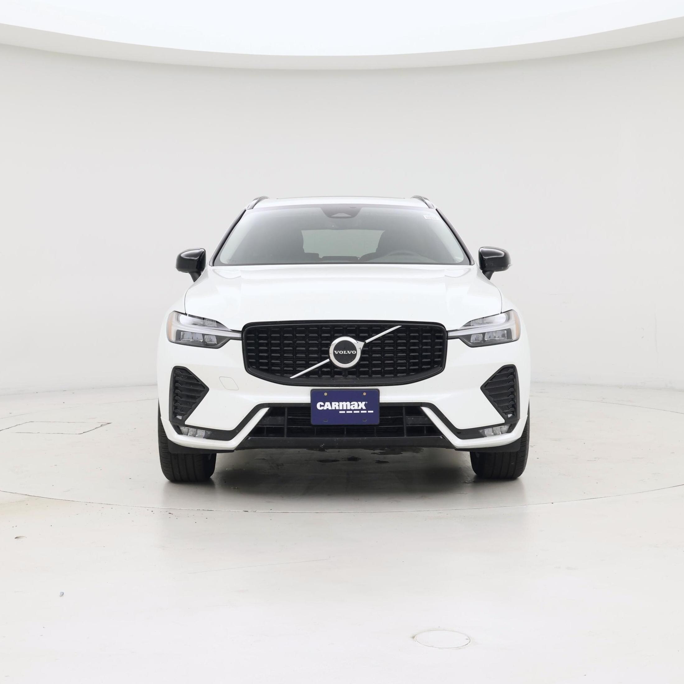 Thumbnail: 2025 Volvo XC60 - 5