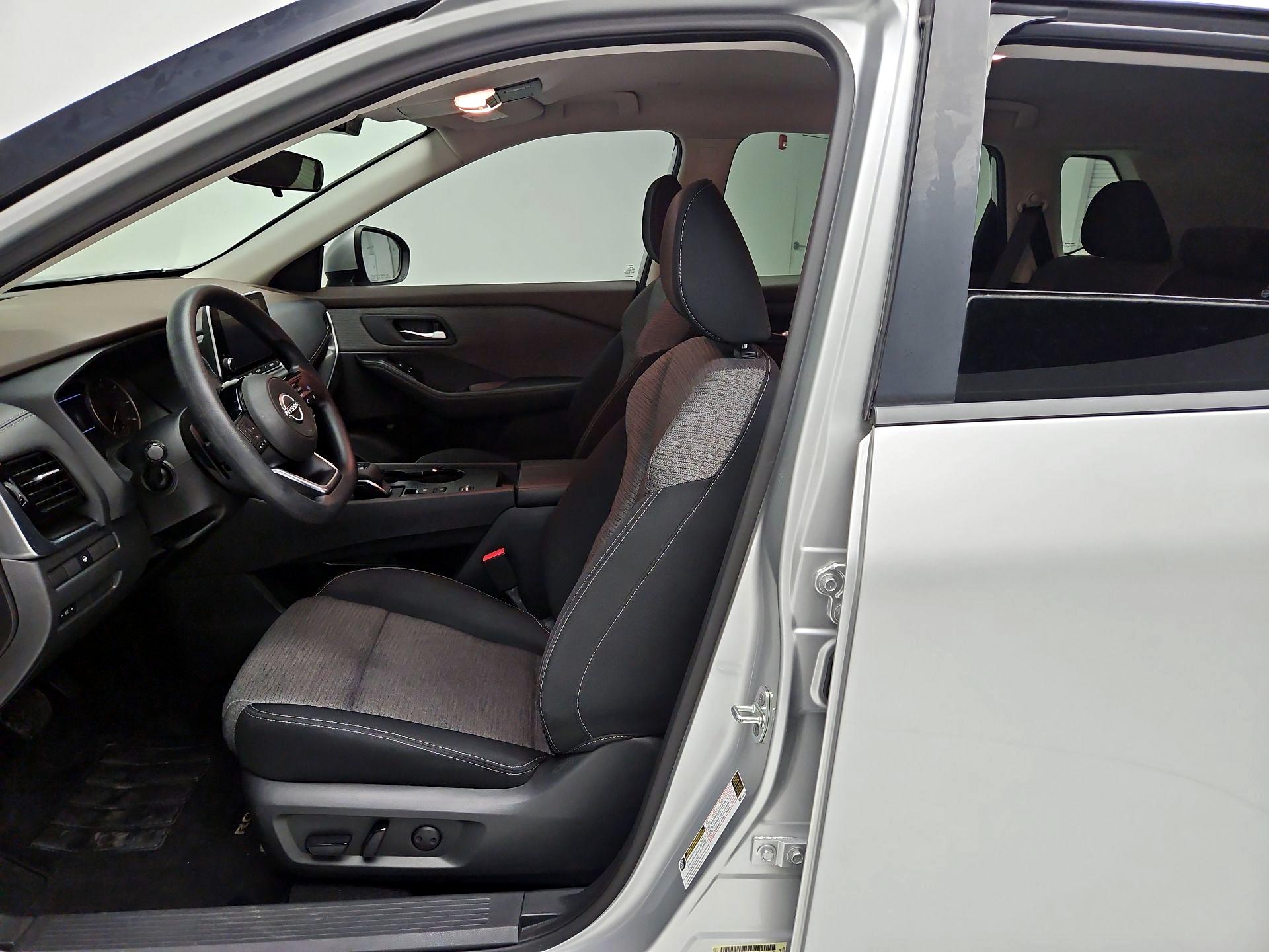 Thumbnail: 2022 Nissan Rogue - 11