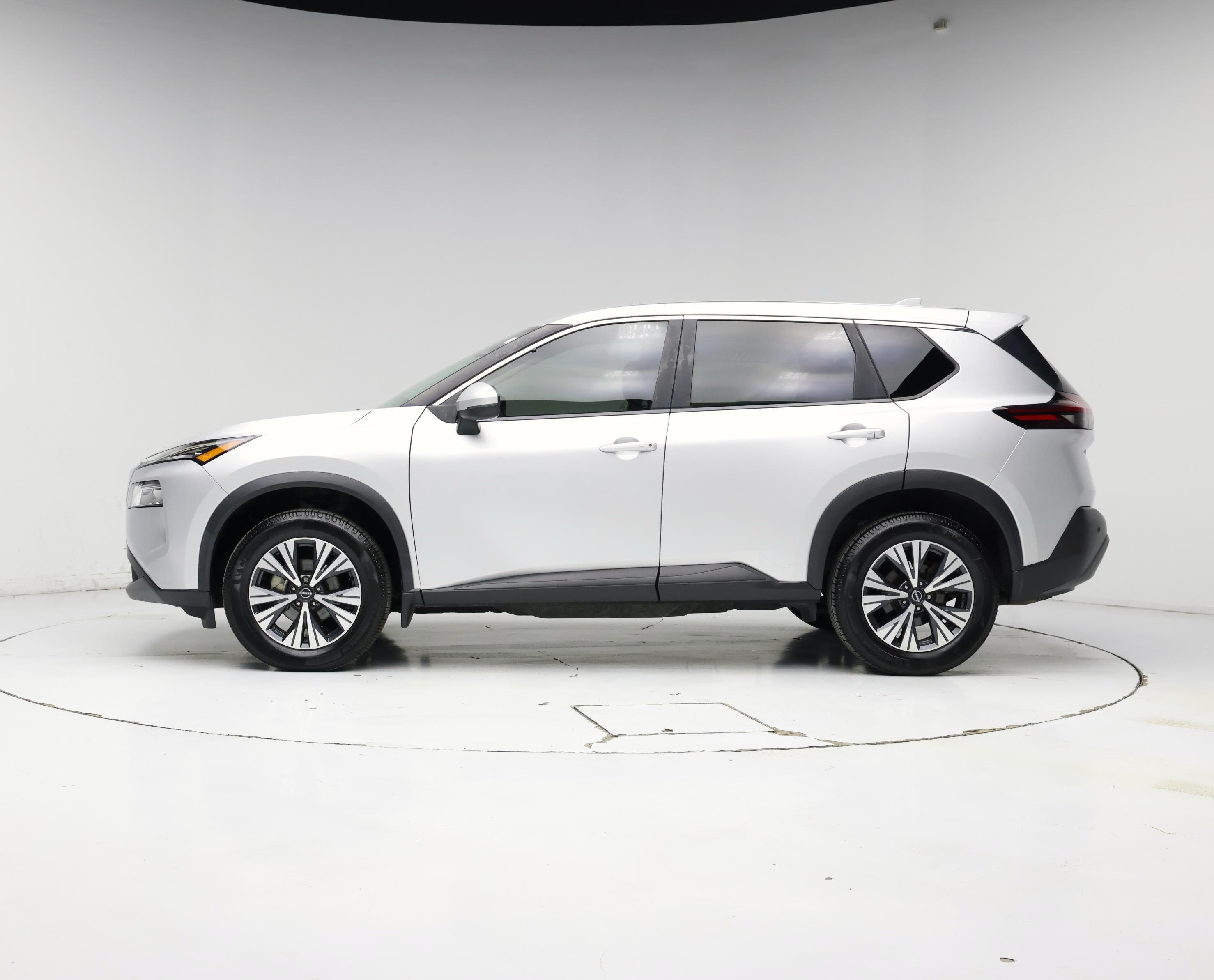 Thumbnail: 2022 Nissan Rogue - 3