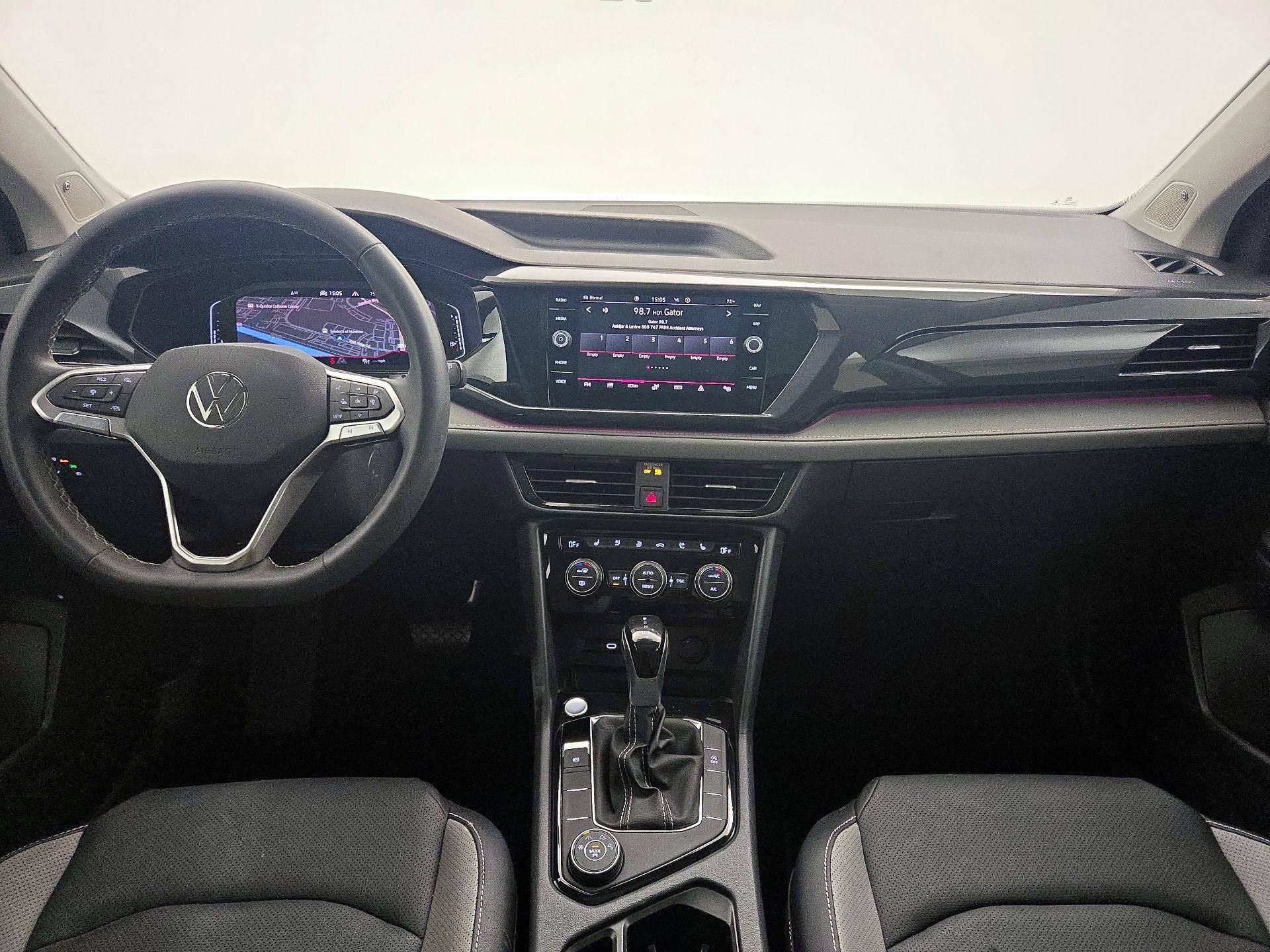 Thumbnail: 2022 Volkswagen Taos - 9