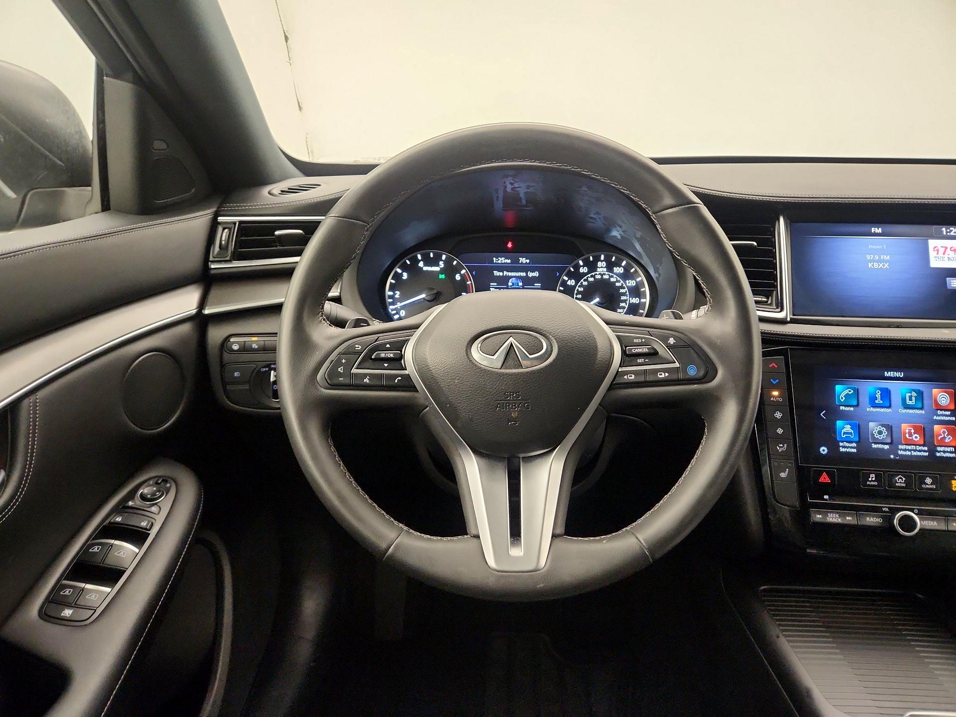 Thumbnail: 2023 INFINITI QX55 - 10